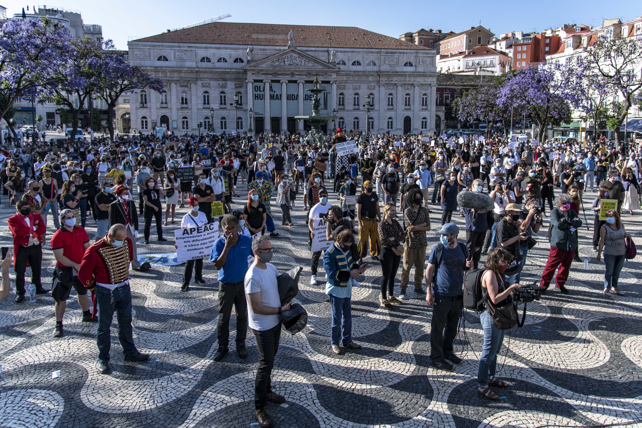 Linha de apoio social a trabalhadores da Cultura com 34,3 milhões de euros