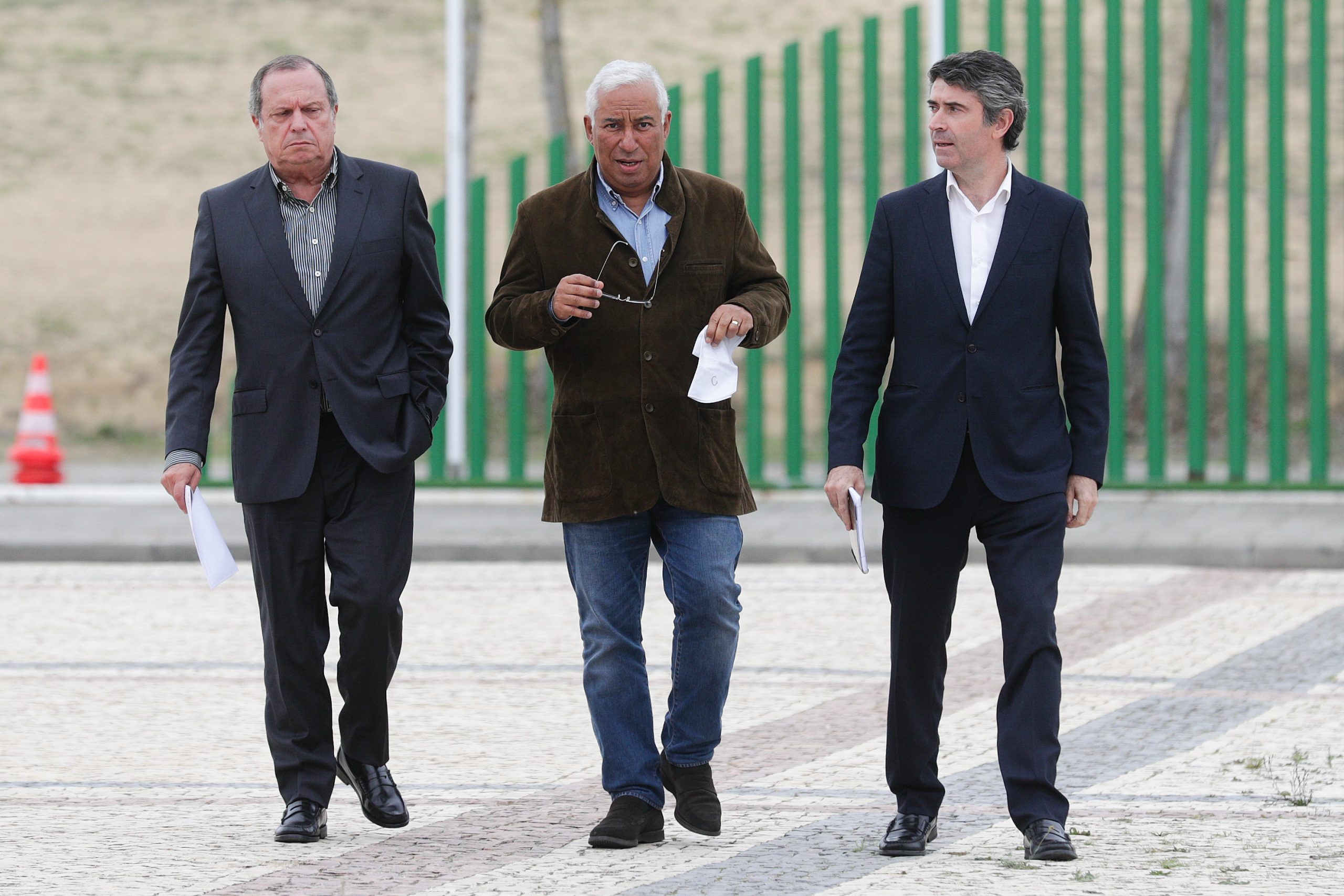 Costa leva já à concertação social proposta para salário mínimo de 750 euros em 2023