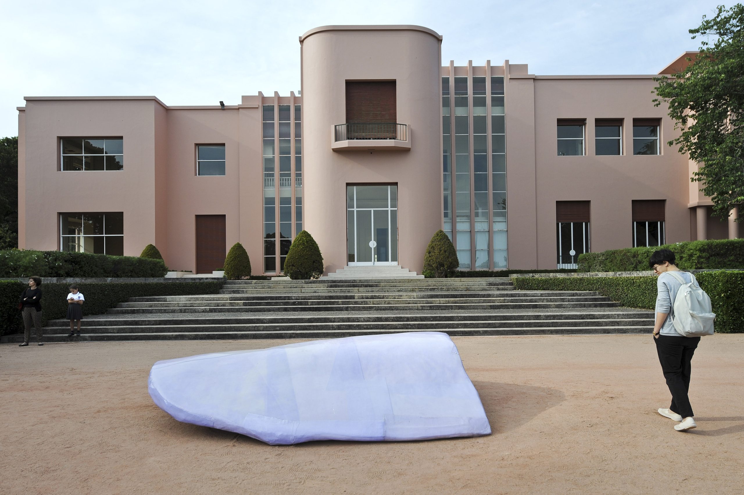 Museu de Serralves mostra até maio cerca de 300 obras de Álvaro Lapa