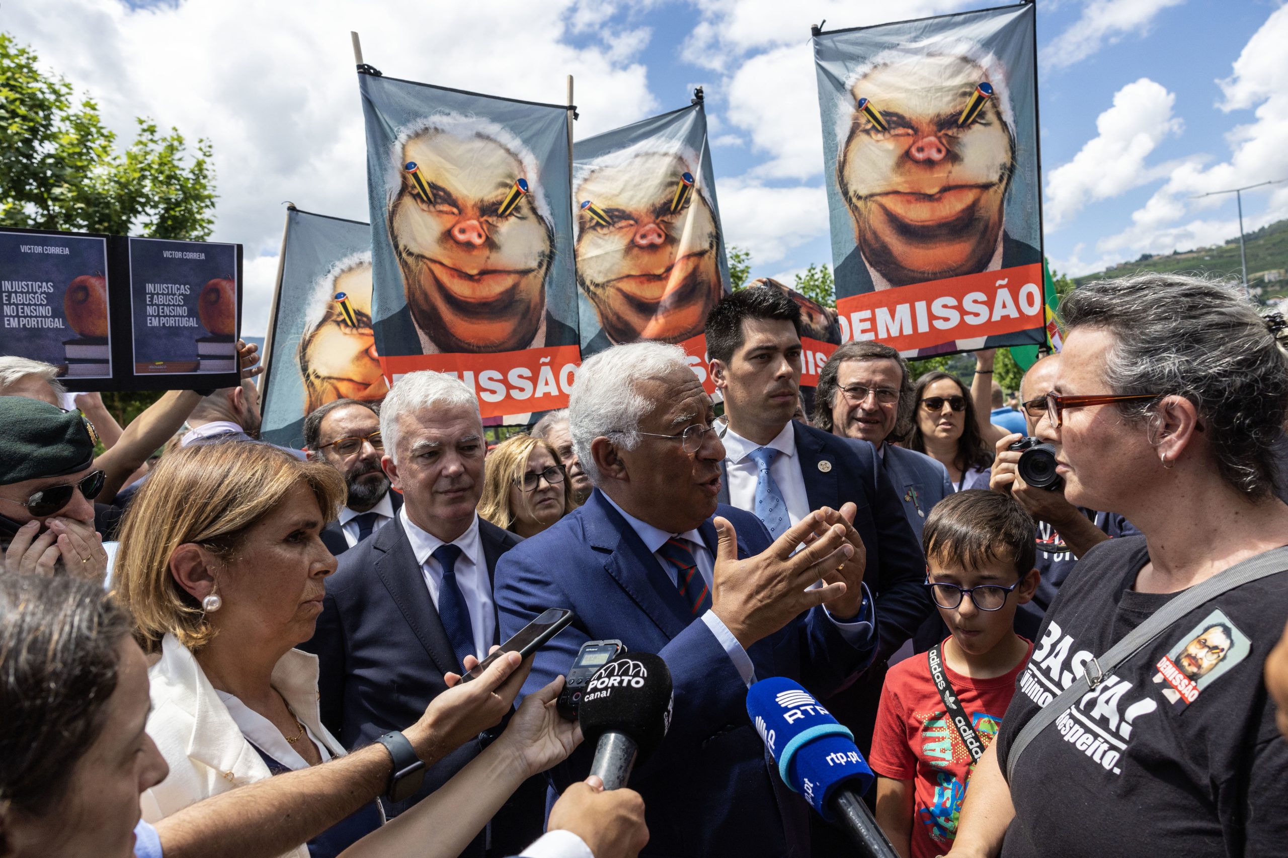 10 de Junho: Fenprof demarcar-se de insultos de professores ao primeiro-ministro
