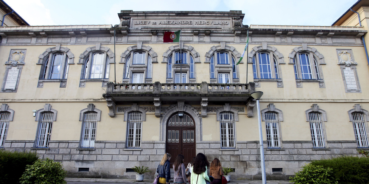 Valor patrimonial da Alexandre Herculano justifica o investimento, defende a câmara do Porto