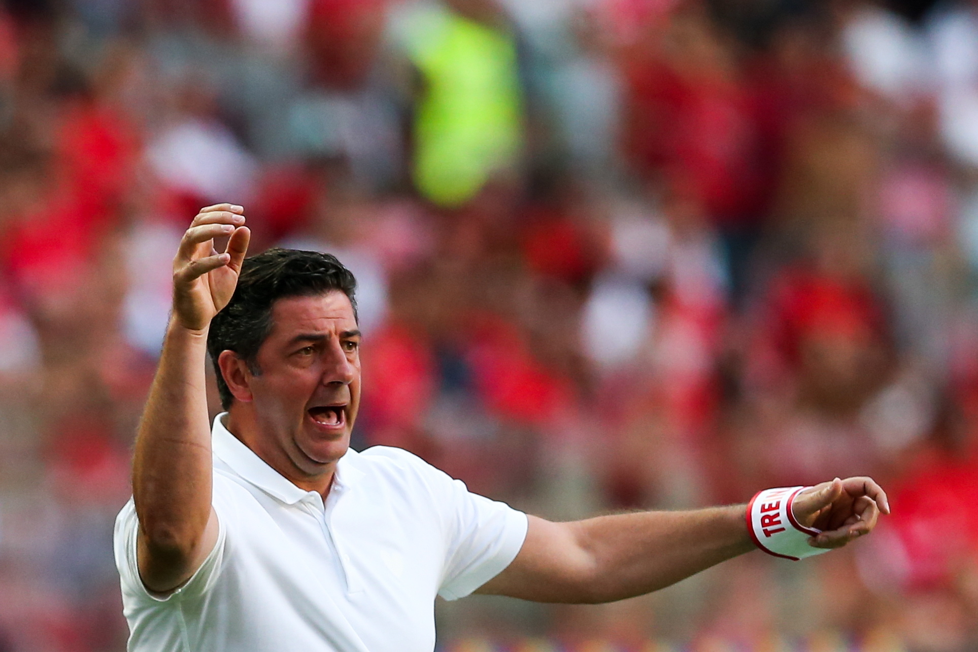 Rui Vitória confirma Gabriel e ‘esconde’ dupla de centrais para jogo com FC Porto