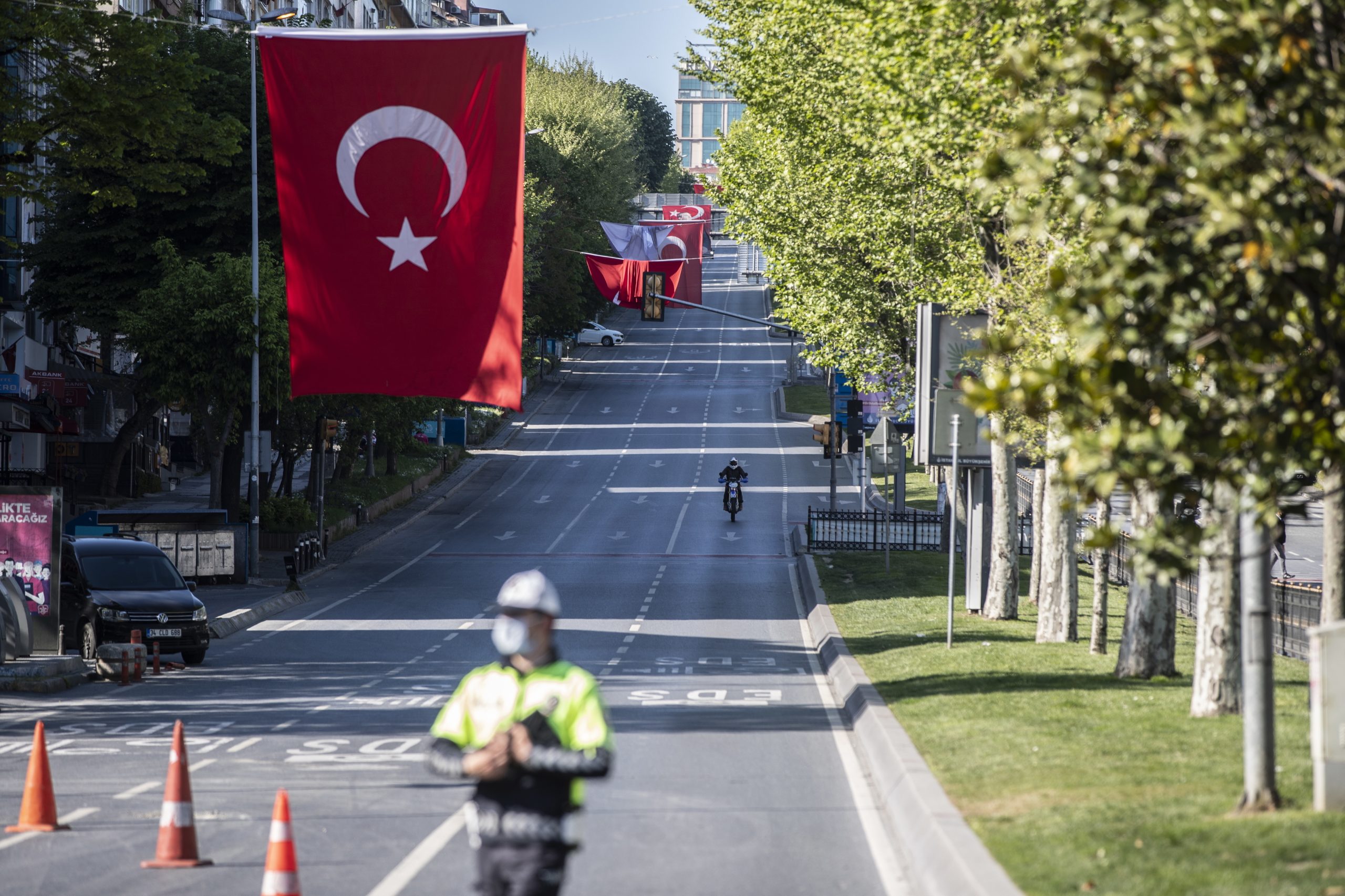 Covid-19: Presidente da Turquia anuncia novo confinamento de quatro dias