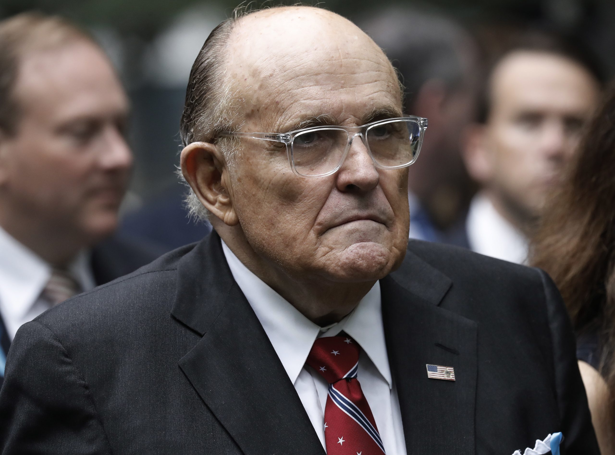 Falido, Rudy Giuliani tem de entregar os seus bens e até um apartamento às mulheres que difamou