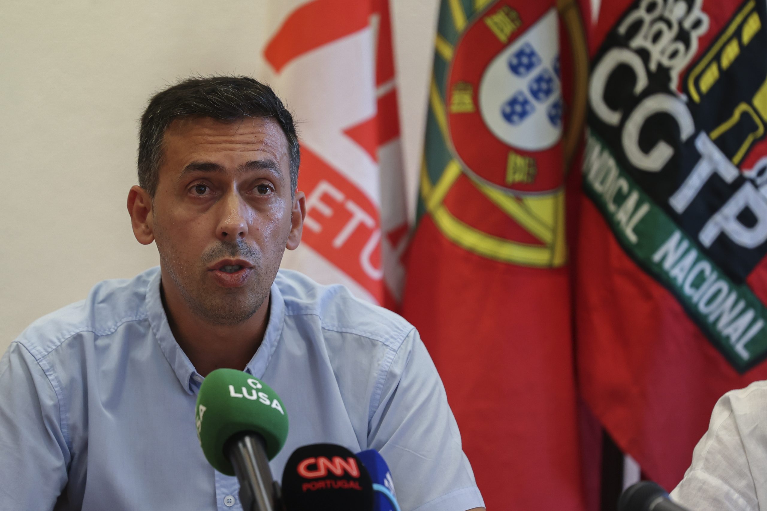 OE2025: Líder da CGTP alerta que “há mais” orçamento além do IRS Jovem e do IRC