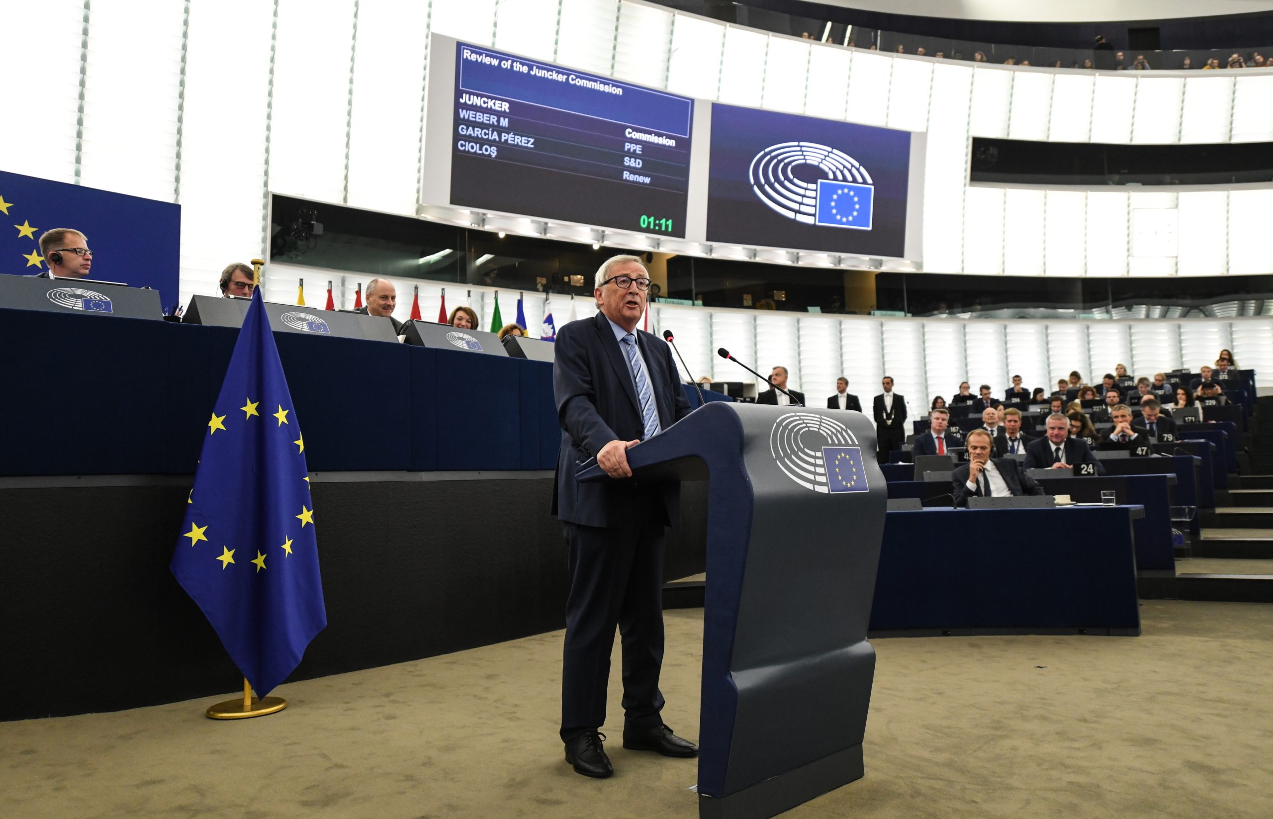 Com sensação de dever cumprido, Juncker pede luta aos “nacionalismos estúpidos”