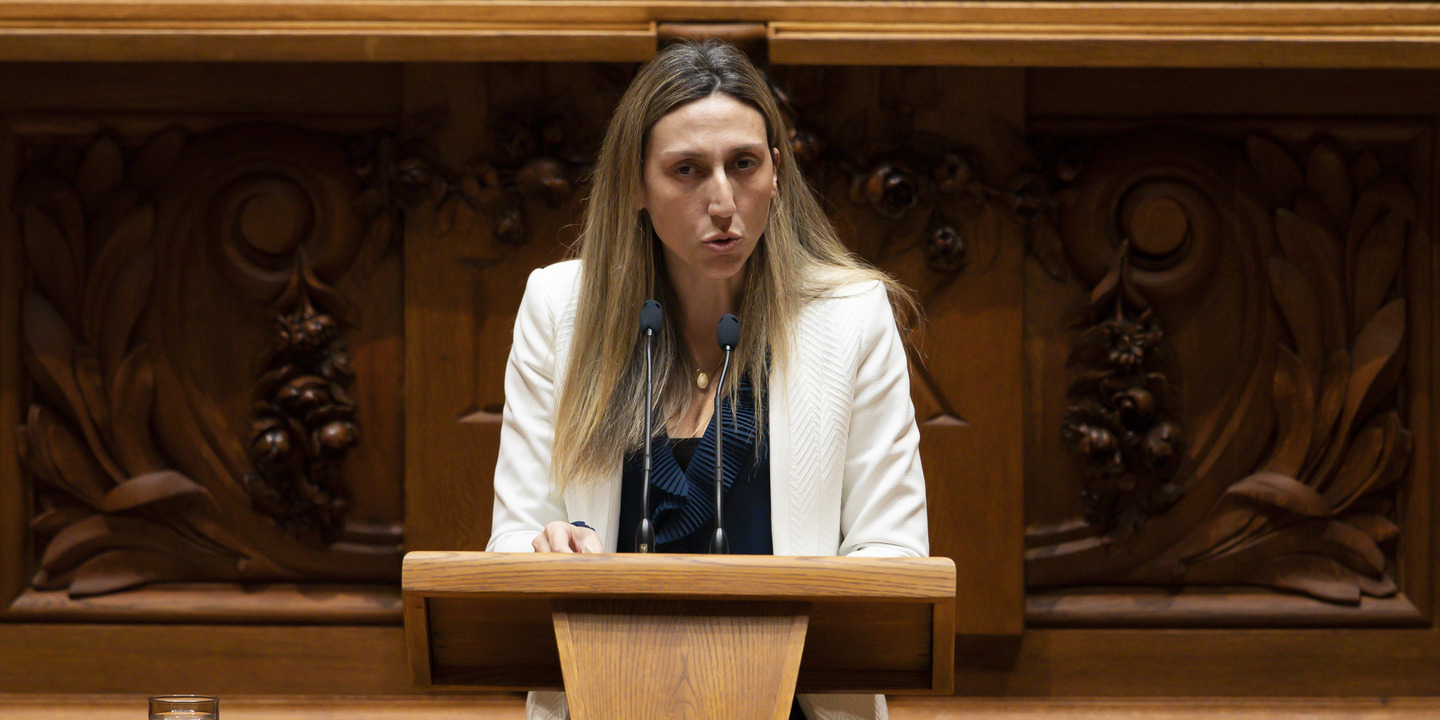 Deputada Cristina Rodrigues propõe que trabalhadores tenham direito a desligar