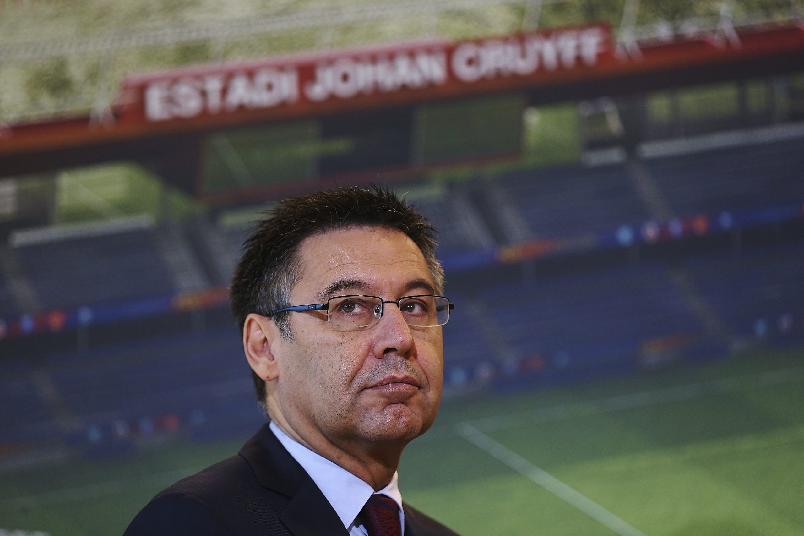 Presidente do Barcelona diz que jogo à porta fechada foi “mais responsável”