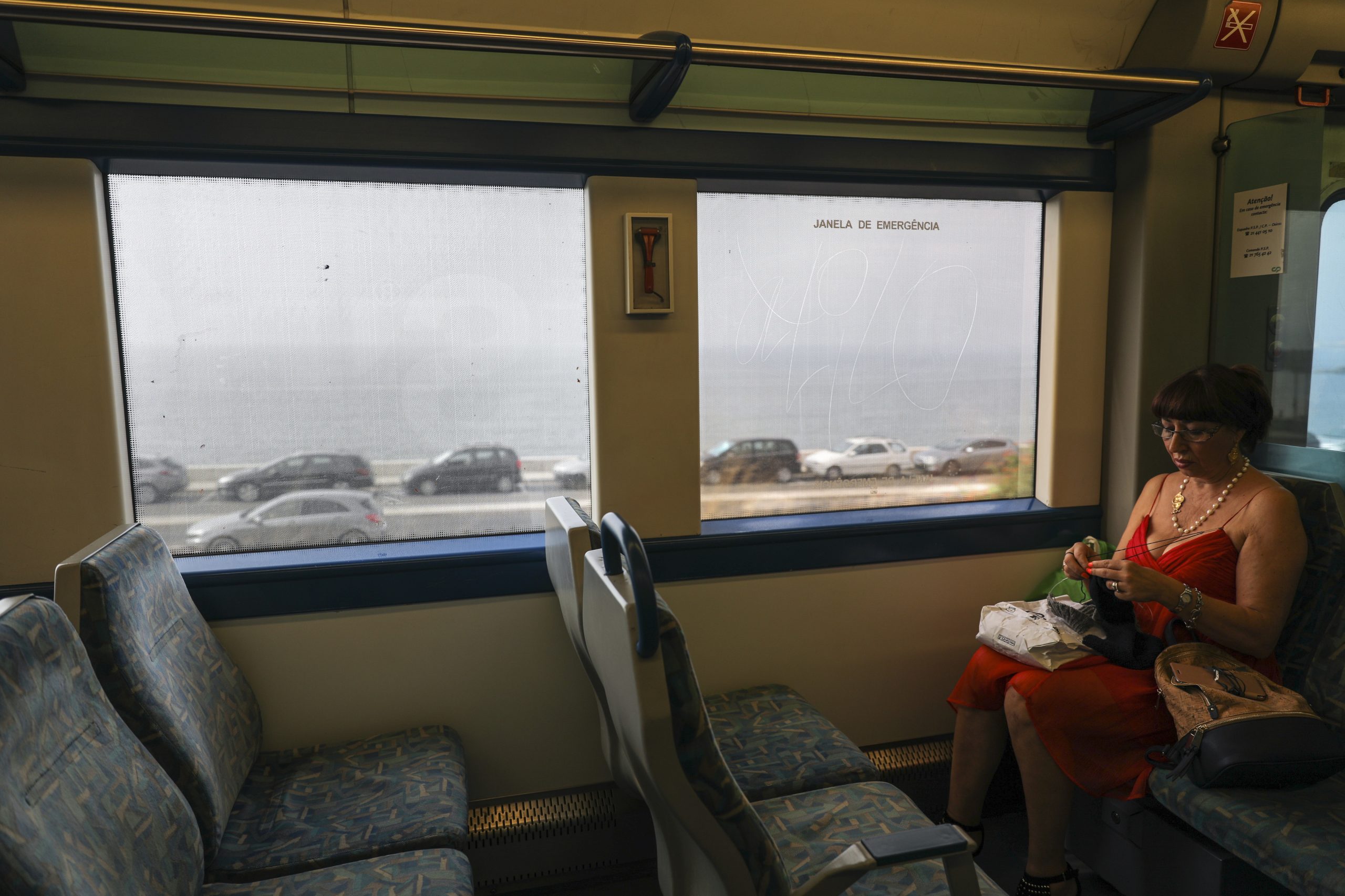 CP reajusta oferta na Linha de Cascais com mexidas nos comboios das horas de ponta