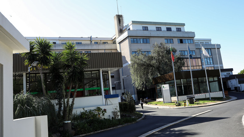 Covid-19: Hospitais São Francisco Xavier e Egas Moniz em Lisboa registam ocupação de 81,8%