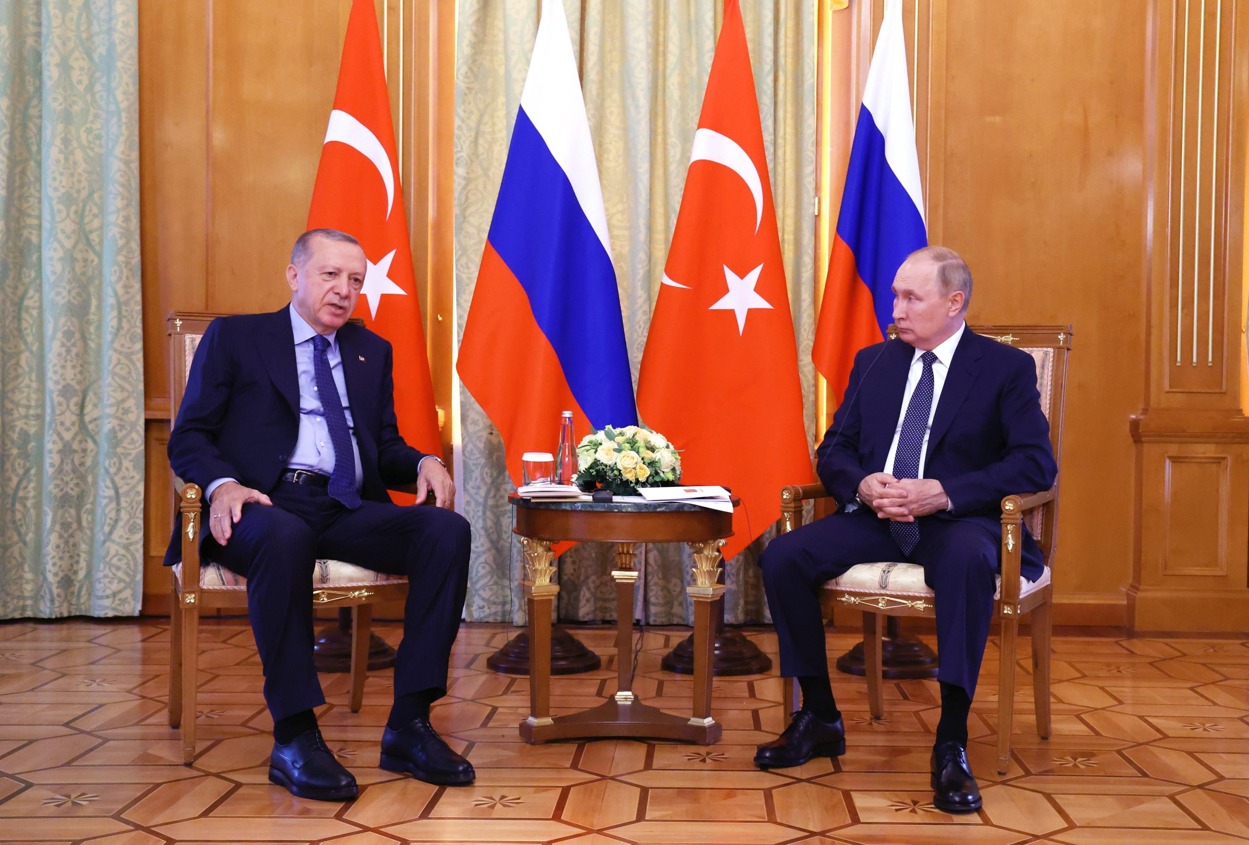 Putin proíbe aos investidores “hostis” operações com ativos estratégicos