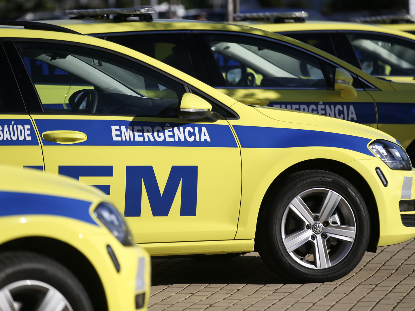 Trabalhador morre ao cair de oito metros de altura em zona industrial da Nazaré