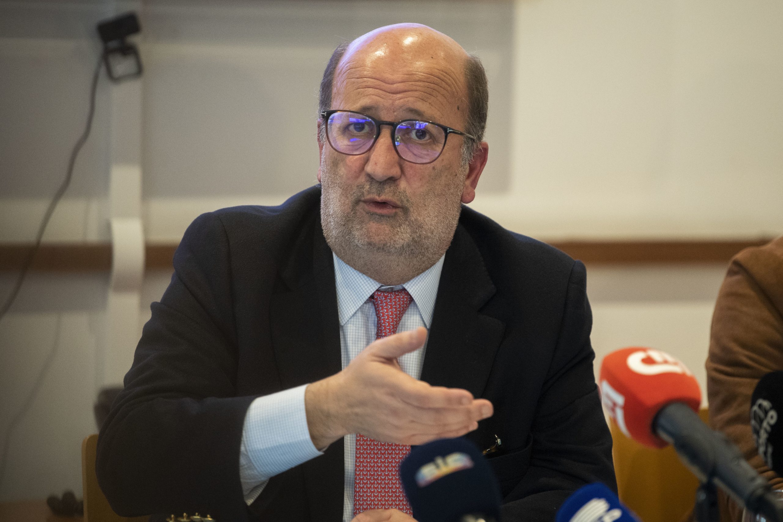 Matos Fernandes diz que fecho de centrais a carvão não aumentou produção elétrica nas barragens