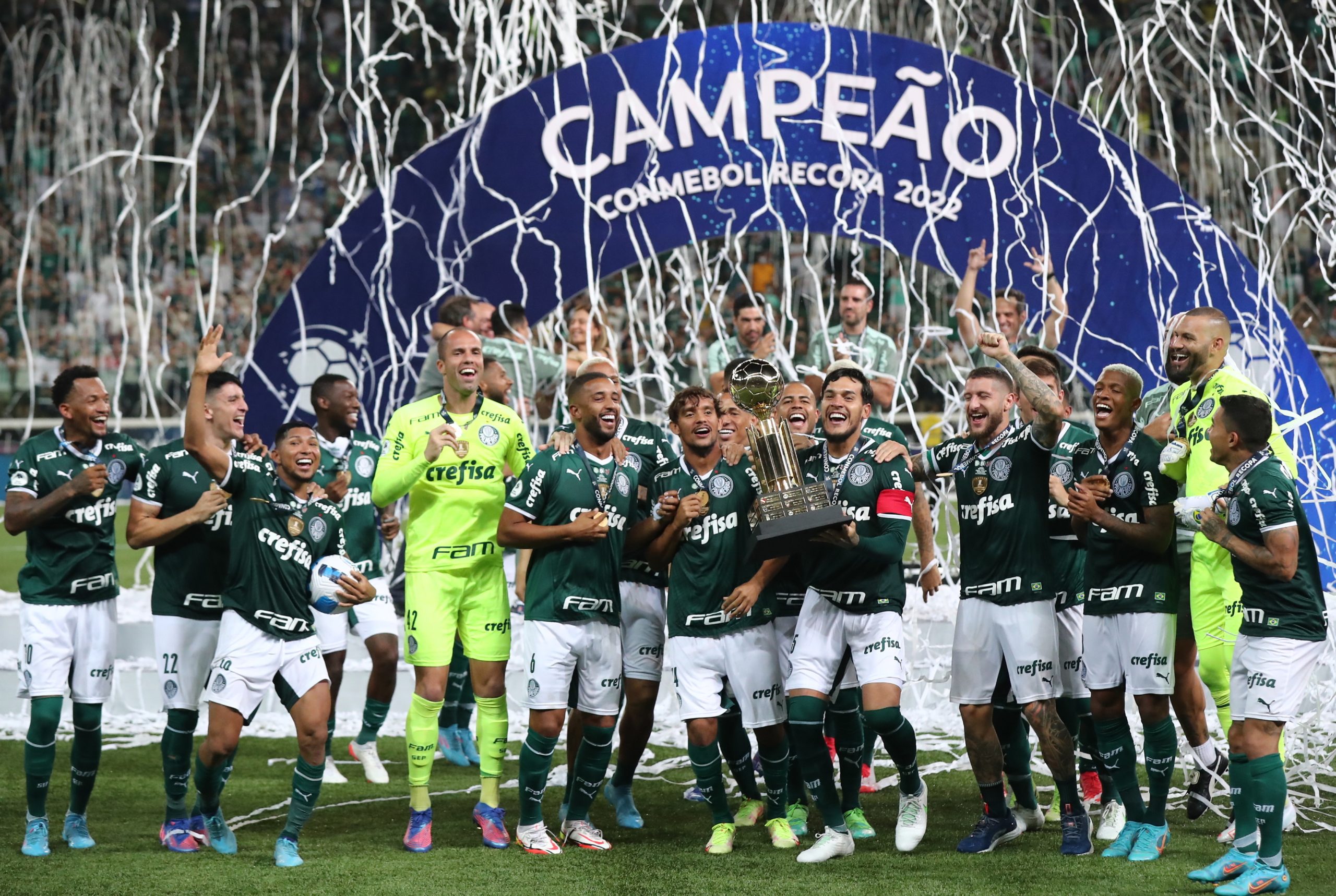 Palmeiras de Abel Ferreira conquista Supertaça sul-americana