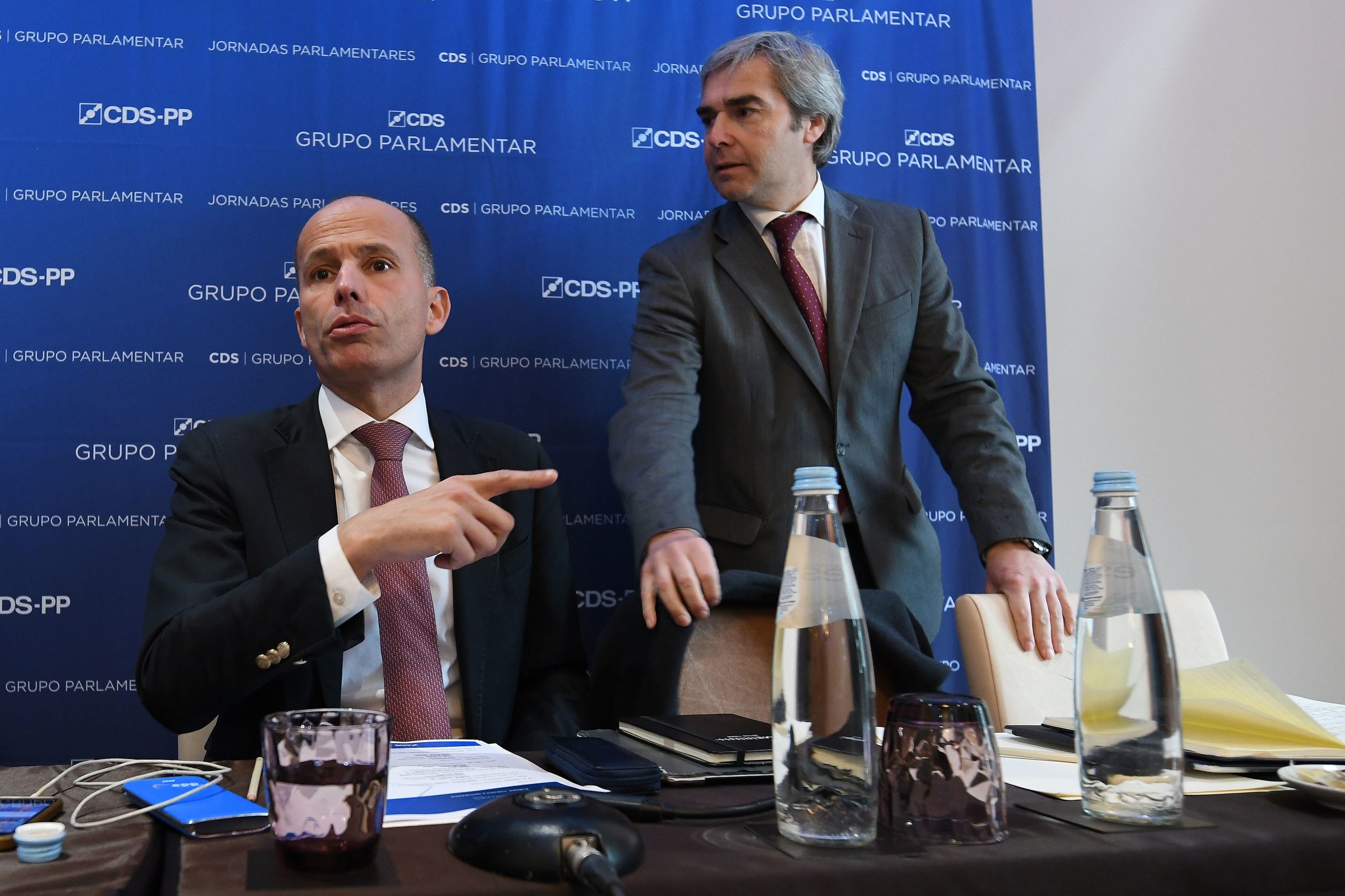 CDS: Nuno Melo alerta para risco de PS levar de novo pais à bancarrota