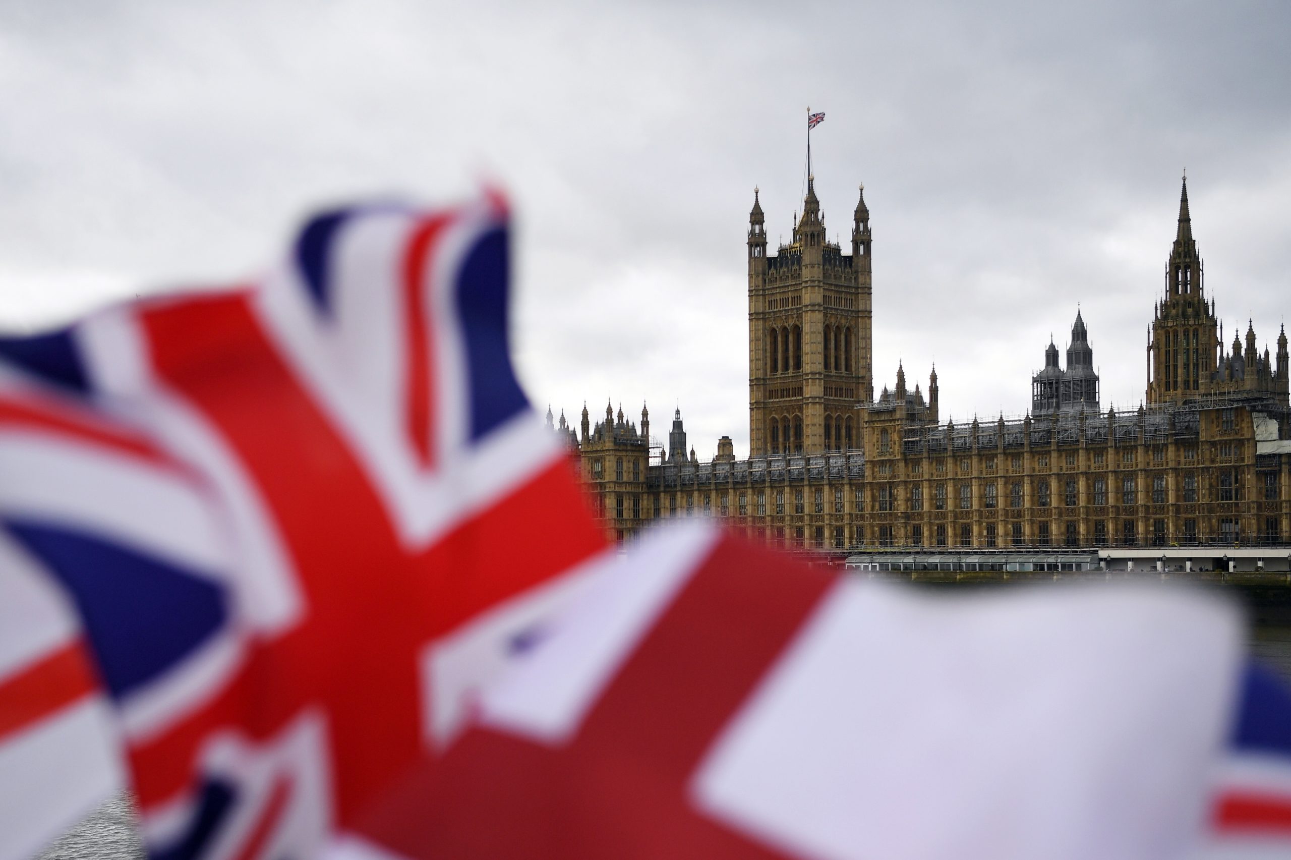 Brexit: Bruxelas abre processo de infração contra Reino Unido por lei polémica