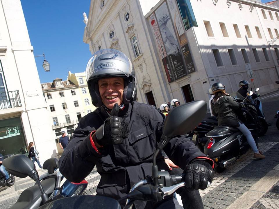 Governo ignora recomendações dos deputados. Portagens para motociclos são exemplo