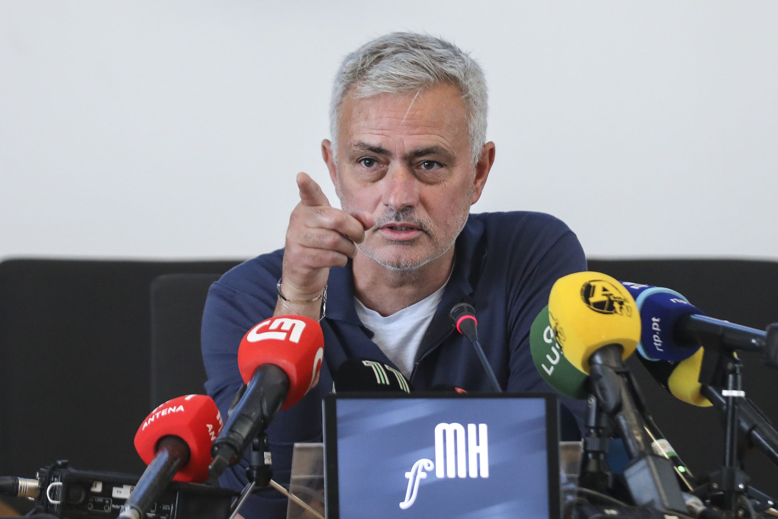 Mourinho envia “grande abraço” aos bombeiros portugueses