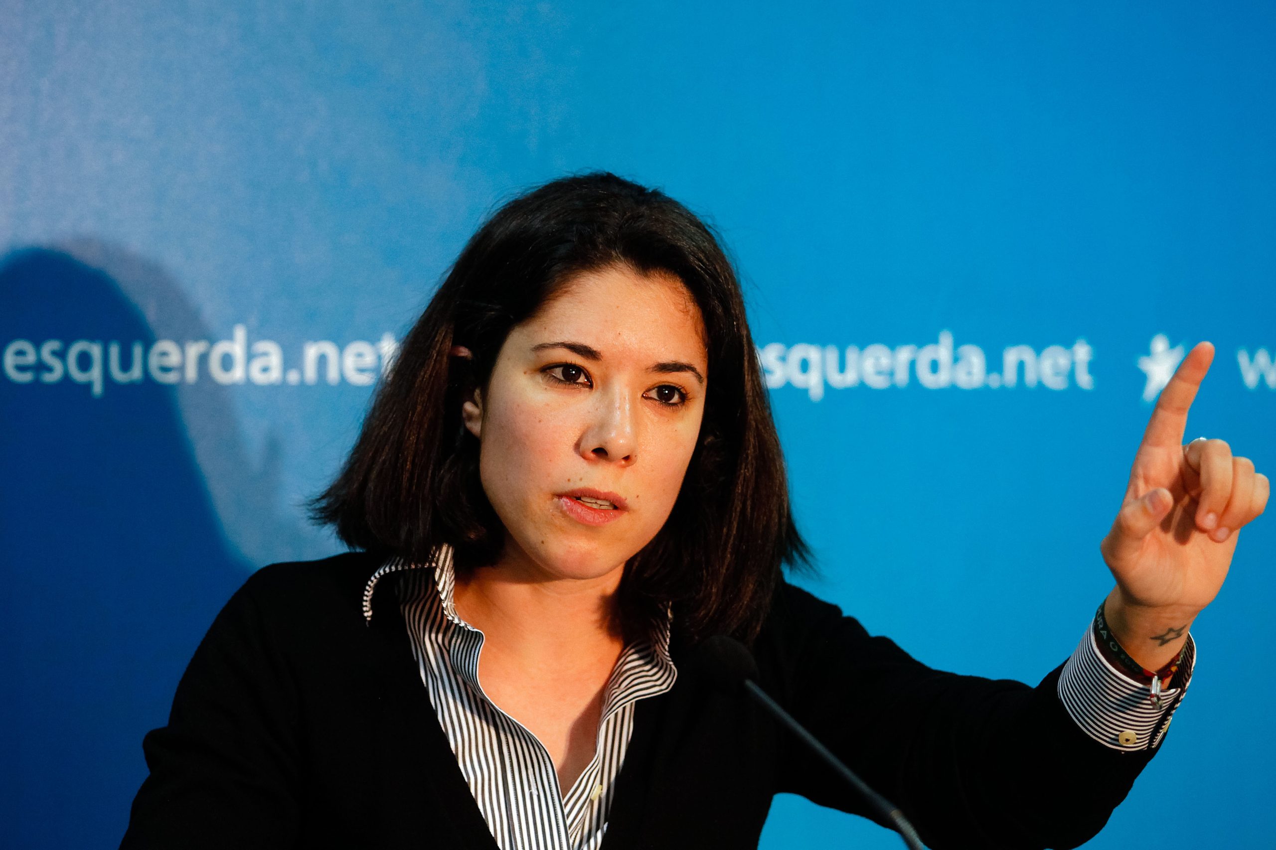 BE diz “não excluir nenhum instrumento” parlamentar para ajudar professores