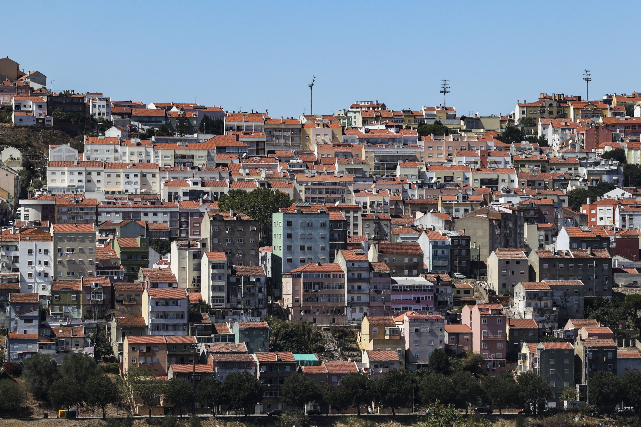 Prestação da casa pode baixar. Taxas Euribor descem para novos mínimos