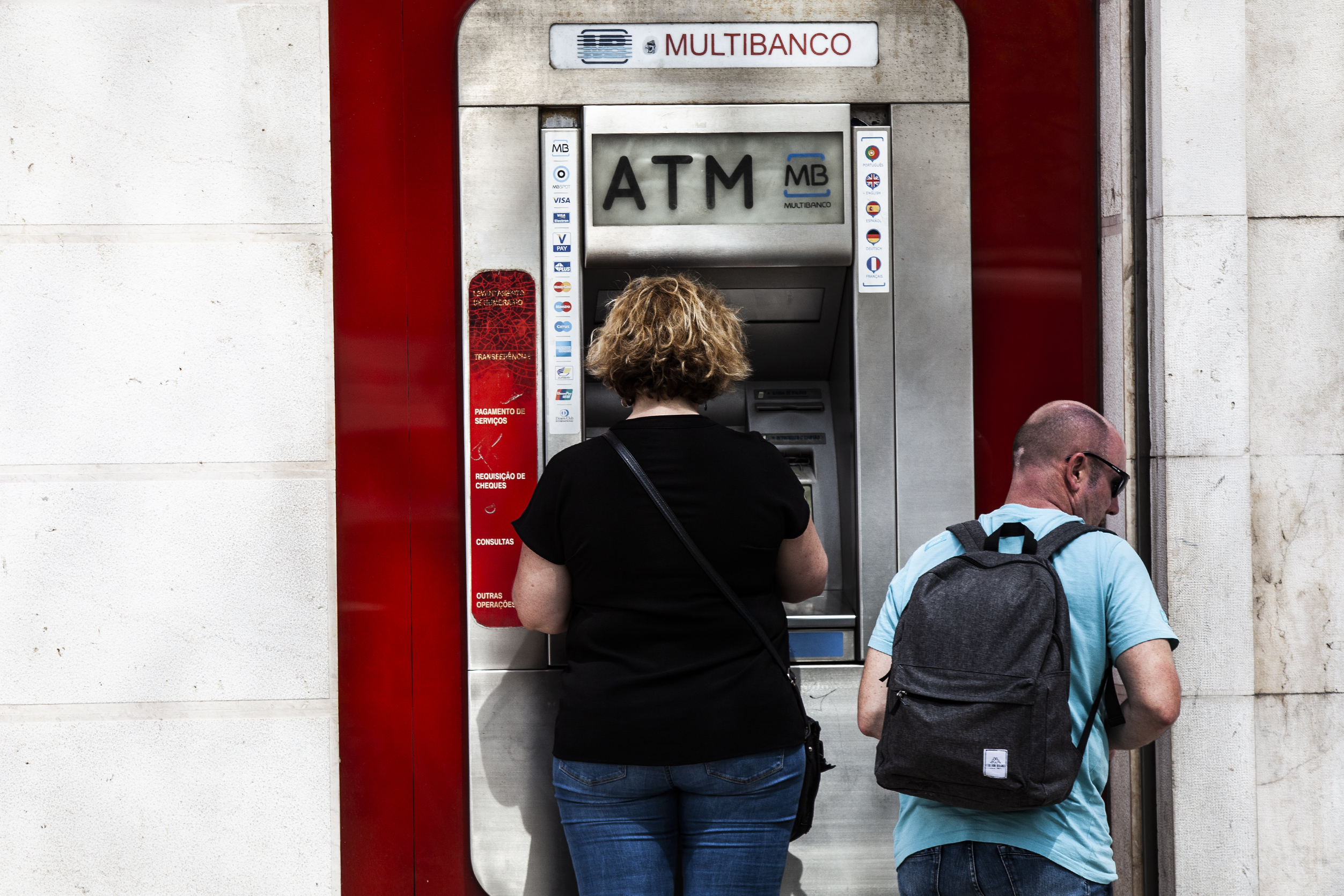 Multibanco assaltado com recurso a explosão de gás em Lagos