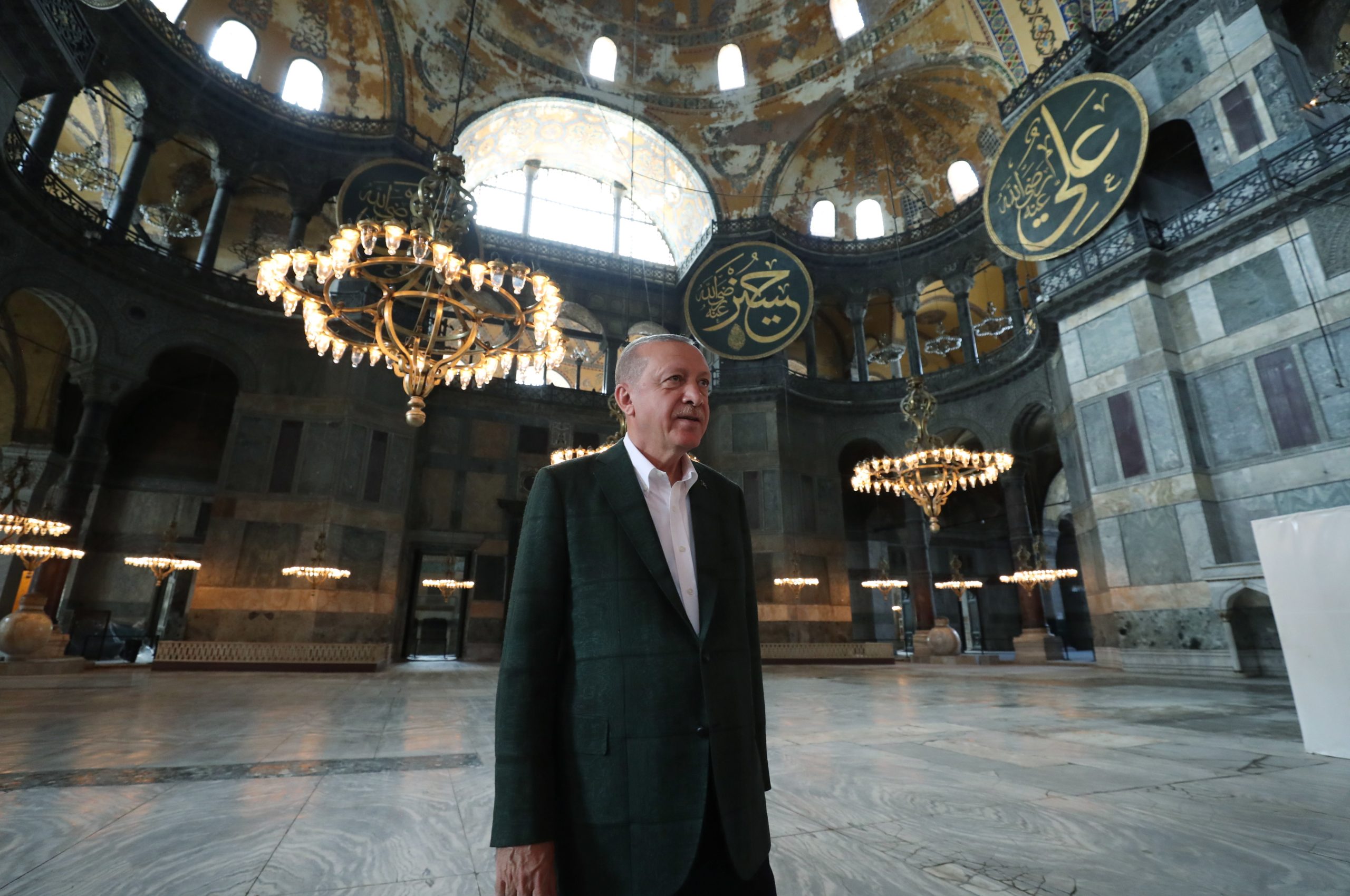 Turquia vai permanecer na Síria “até que o povo seja livre”