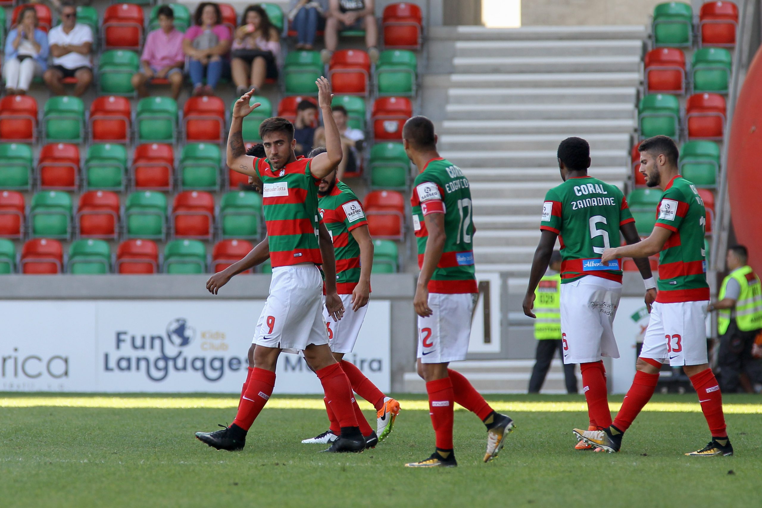 Marítimo vence Tondela e sobe a quarto da I Liga de futebol