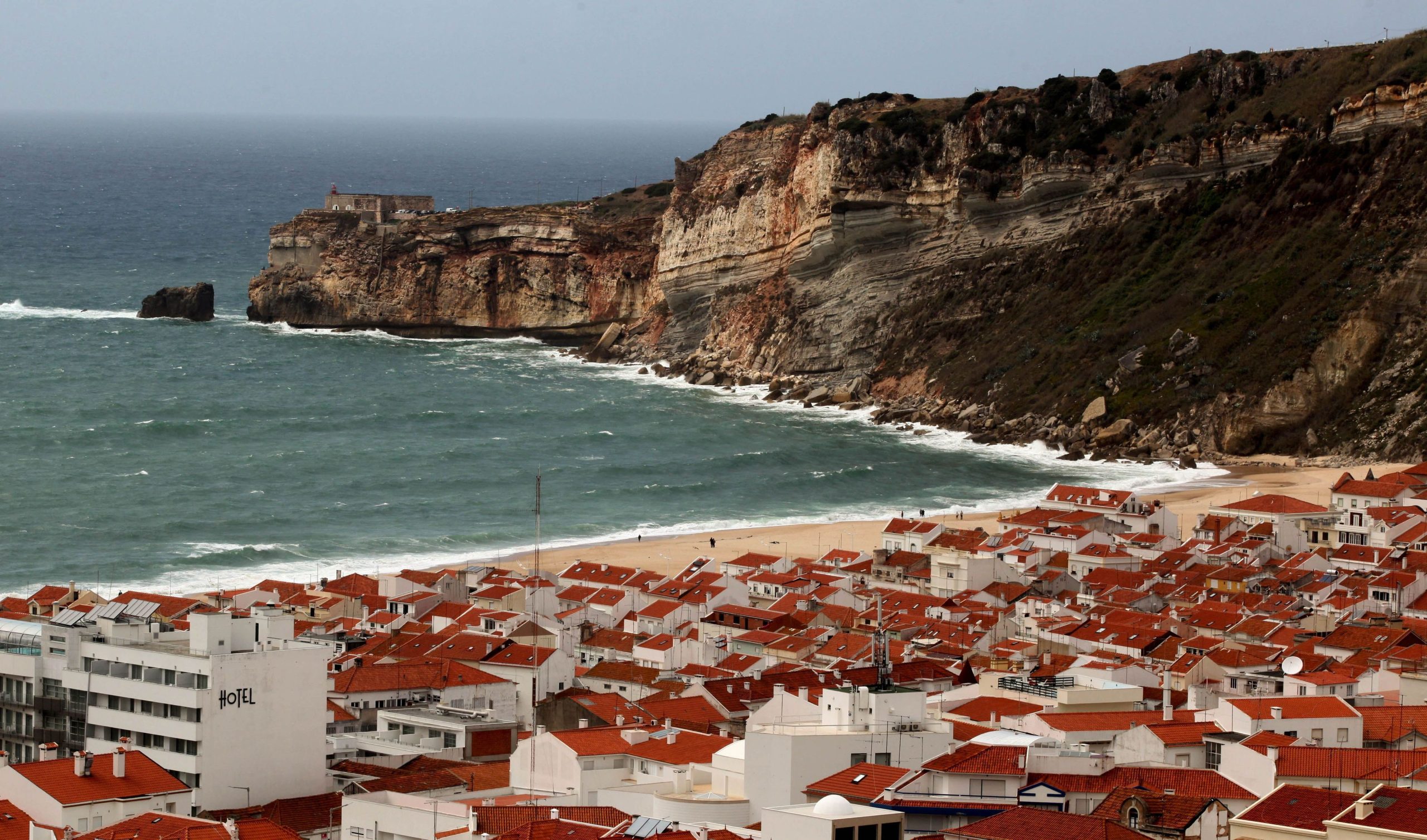 Nazaré recebe 2018 com durante três dias de festa na Marginal