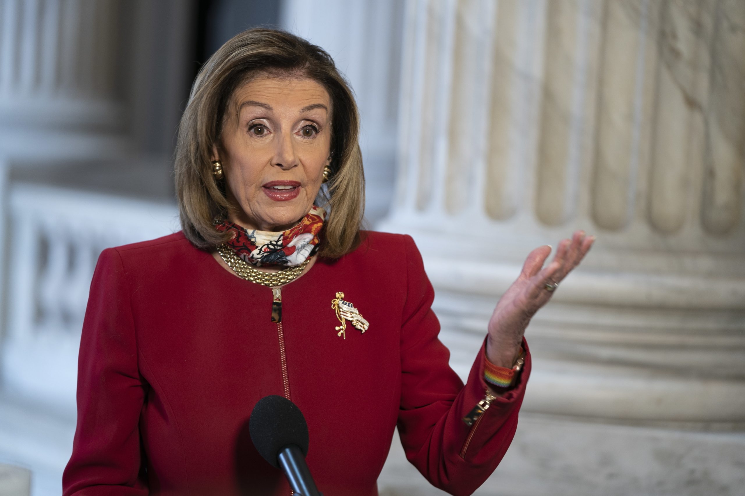 Nancy Pelosi considera revelações sobre impostos de Trump problema de “segurança nacional”