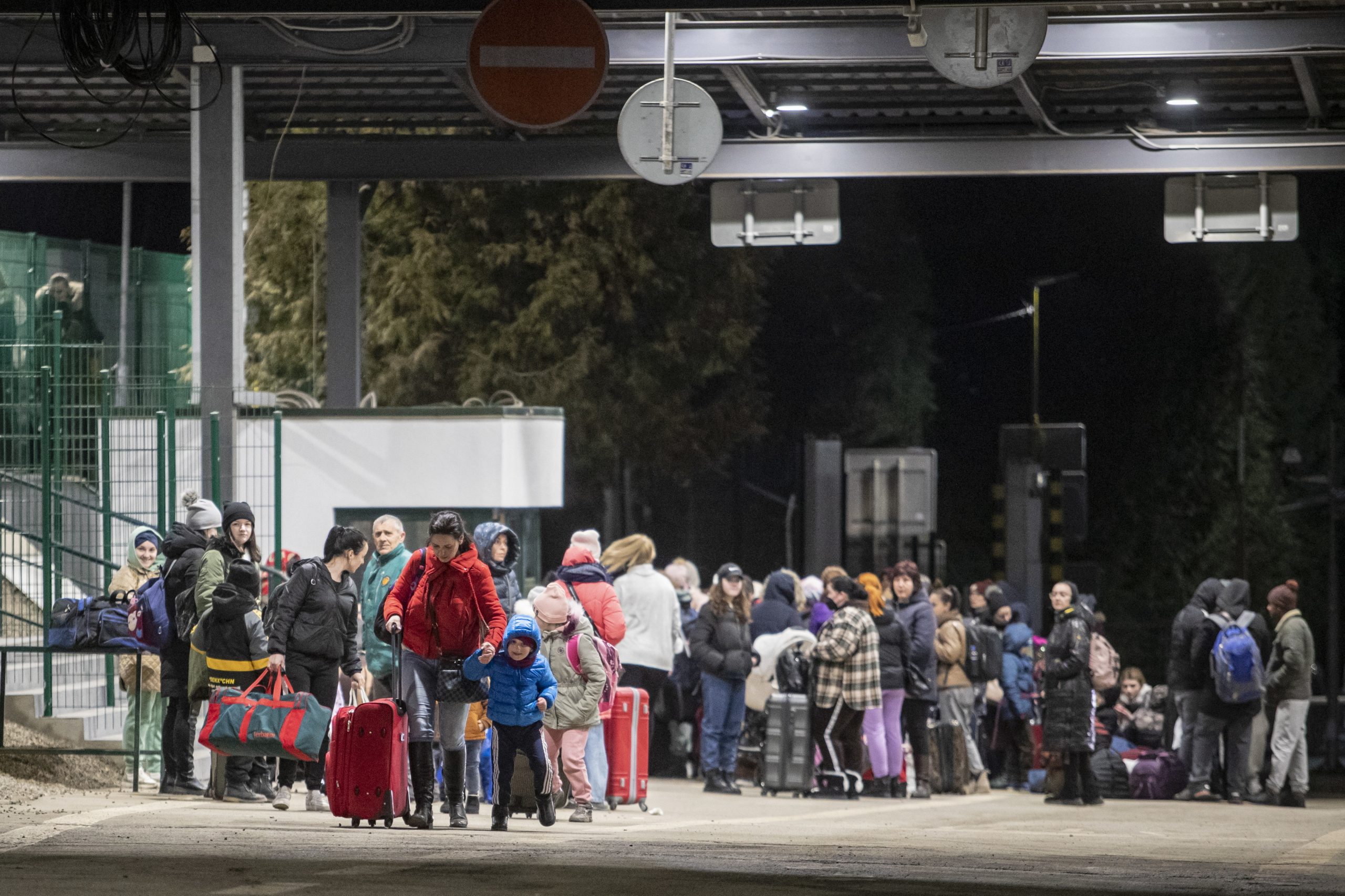 ACNUR alerta que 13 milhões de refugiados ucranianos vivem ameaçados pela “contínua insegurança e destruição”