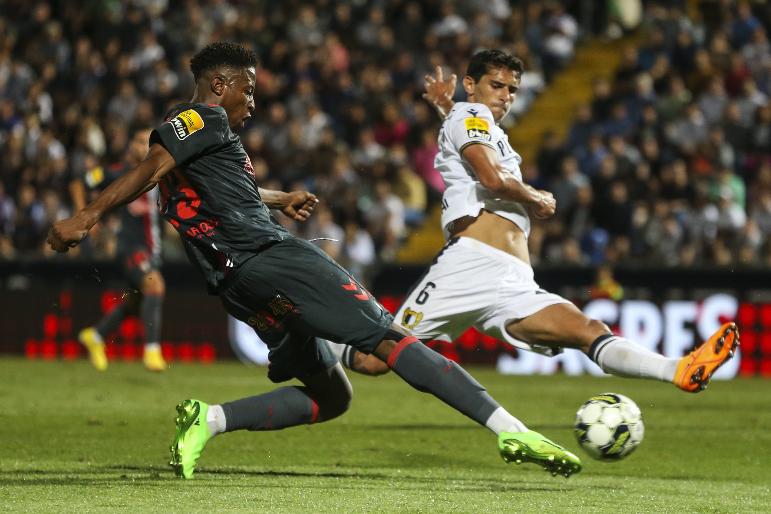 Sporting de Braga vence Famalicão com ‘bis’ do avançado Banza