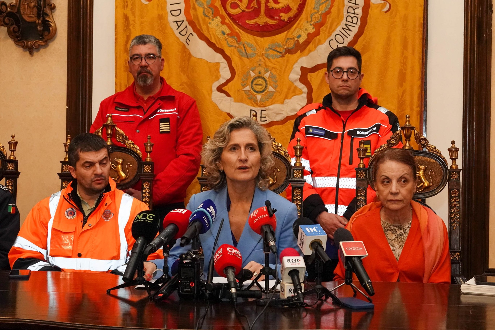 Afastado risco de “cheias centenárias” em Coimbra. Pessoas retiradas de lares poderão voltar amanhã