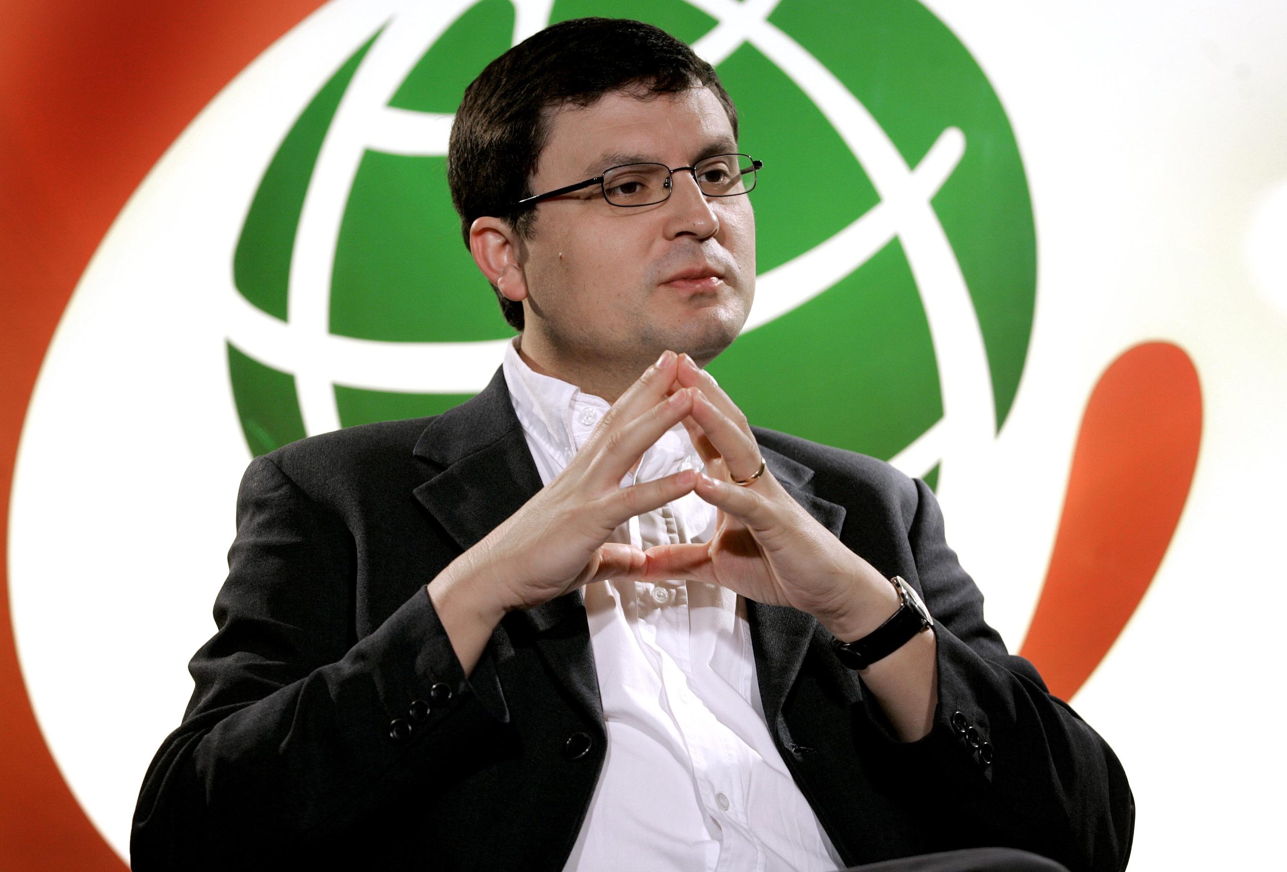 Paulo Pedroso na coordenação da campanha de Ana Gomes. Ex-ministro critica PS e diz que Marcelo é “amigo hoje para passar rasteira amanhã”