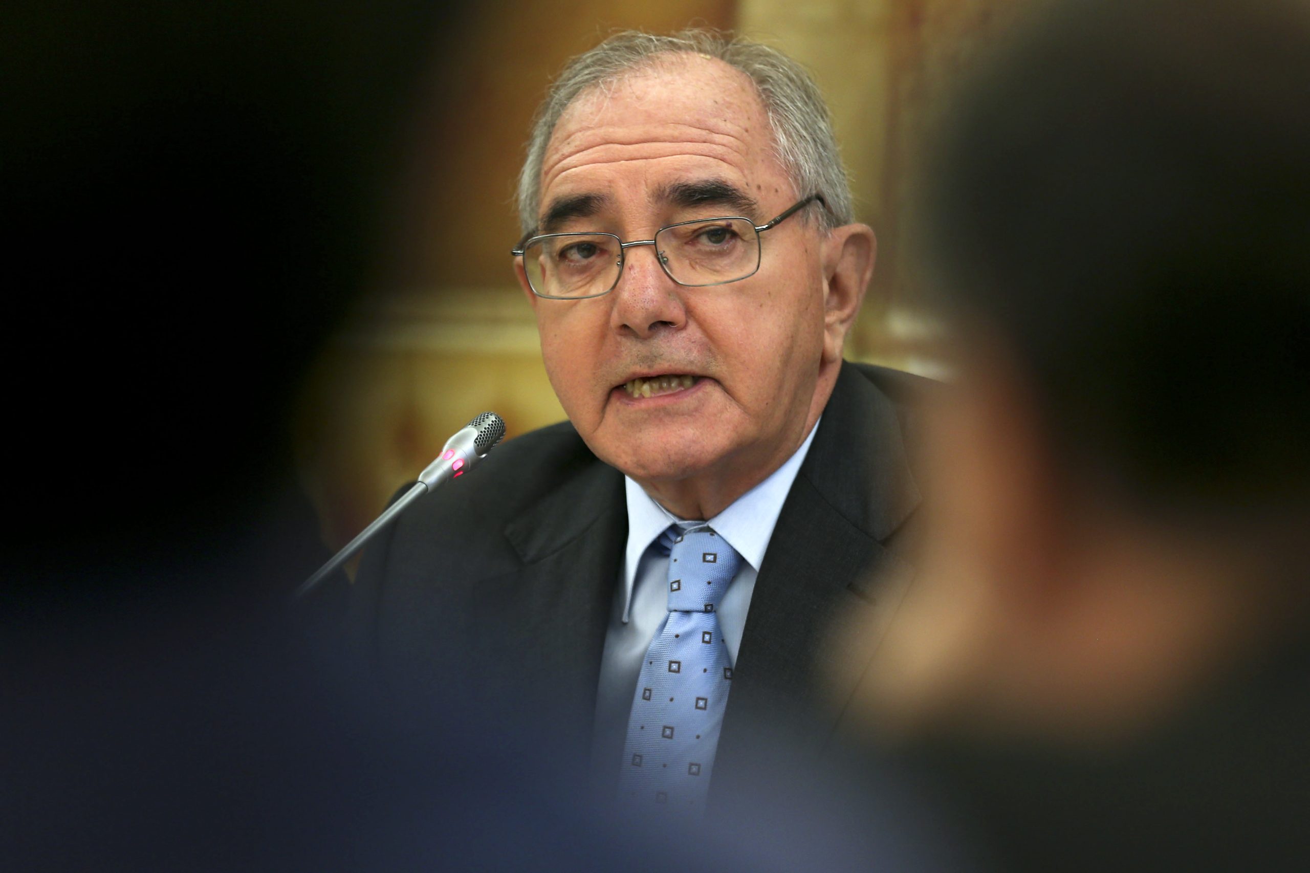 Santana Lopes tem maturidade e experiência para enfrentar o Governo, diz Rui Machete