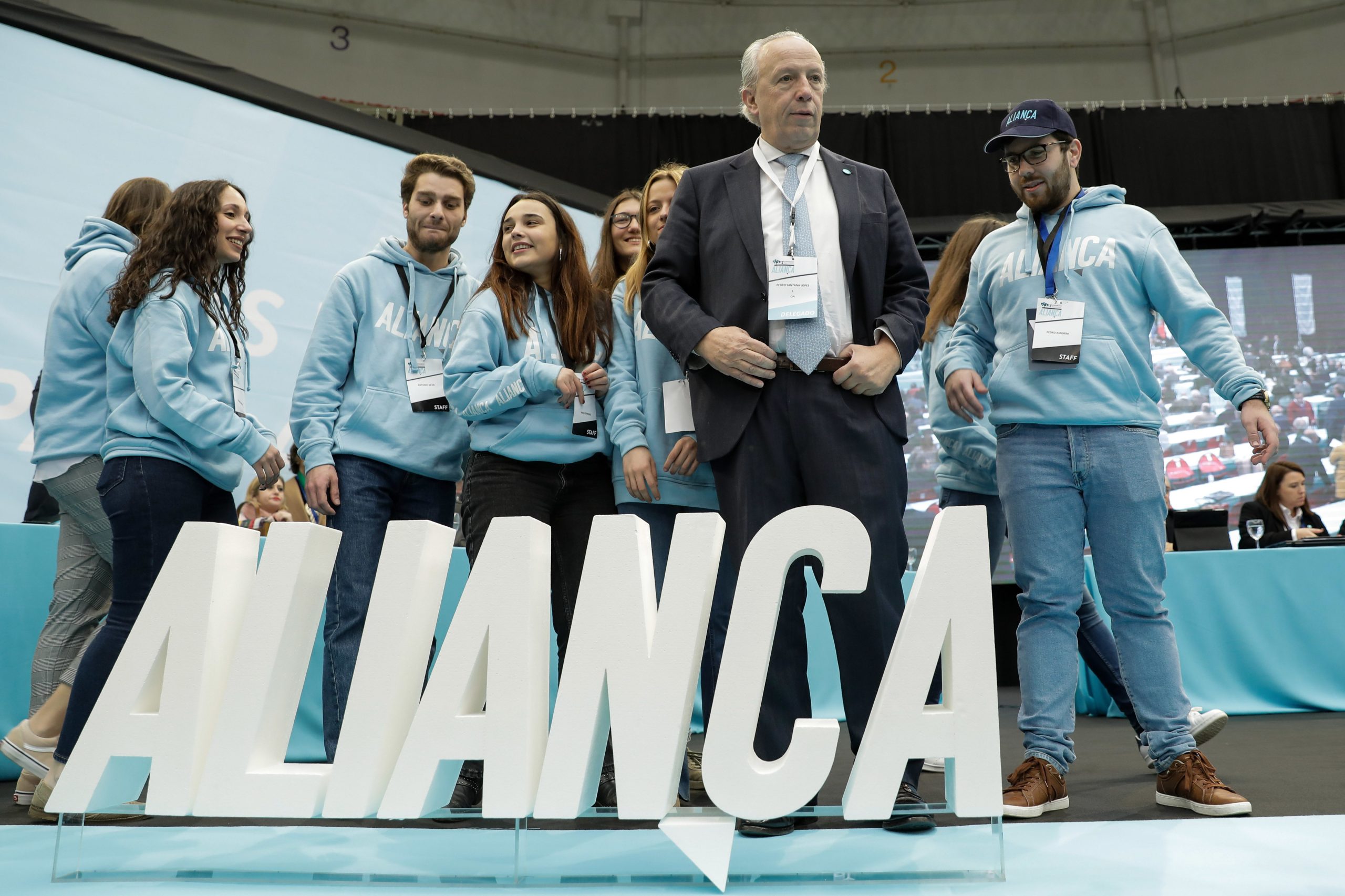 Santana pede a Marcelo para “não exagerar” na solidariedade com o Governo