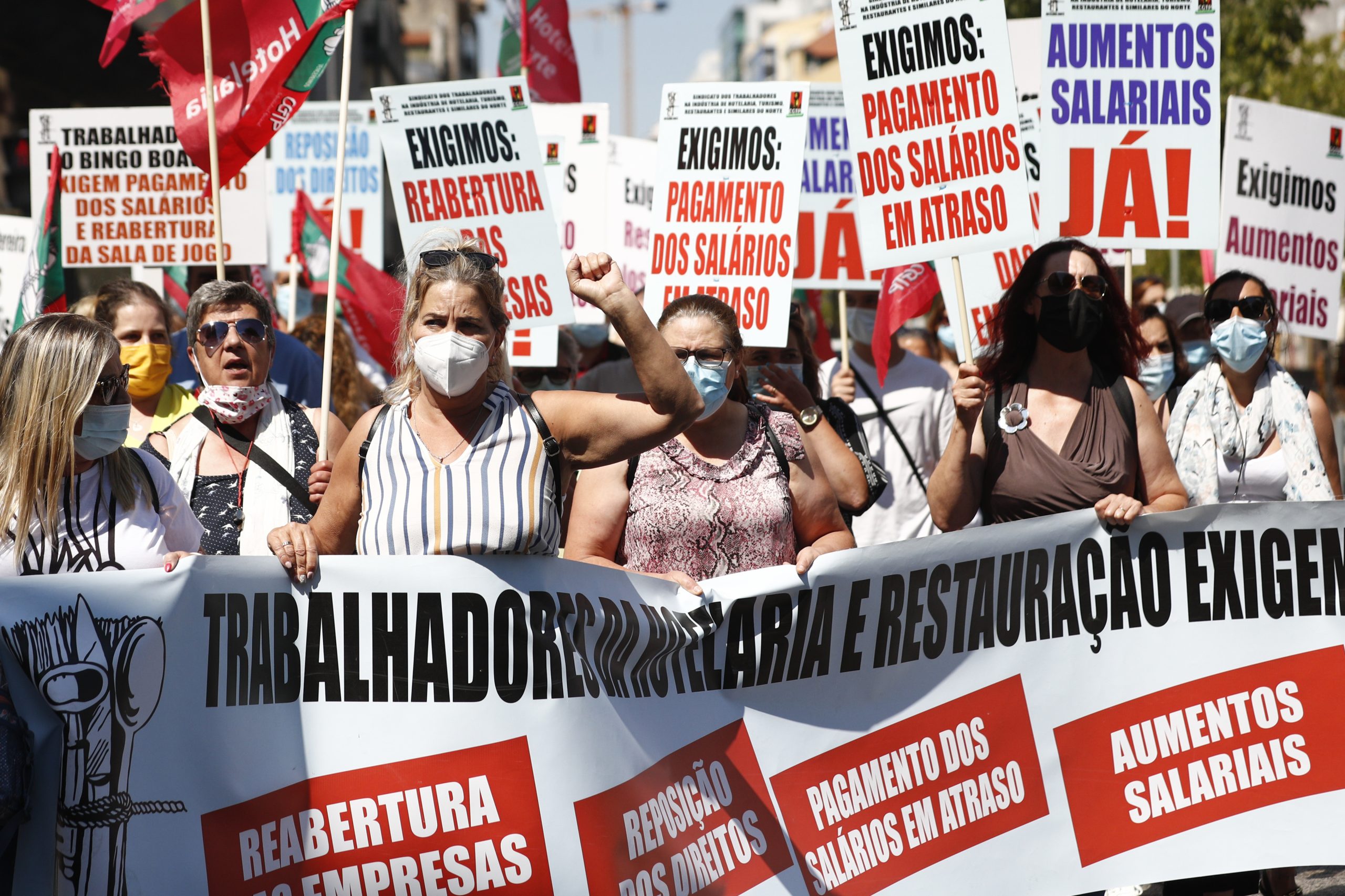 Trabalhadores da hotelaria pedem contratação coletiva e dizem que pandemia “não é desculpa”