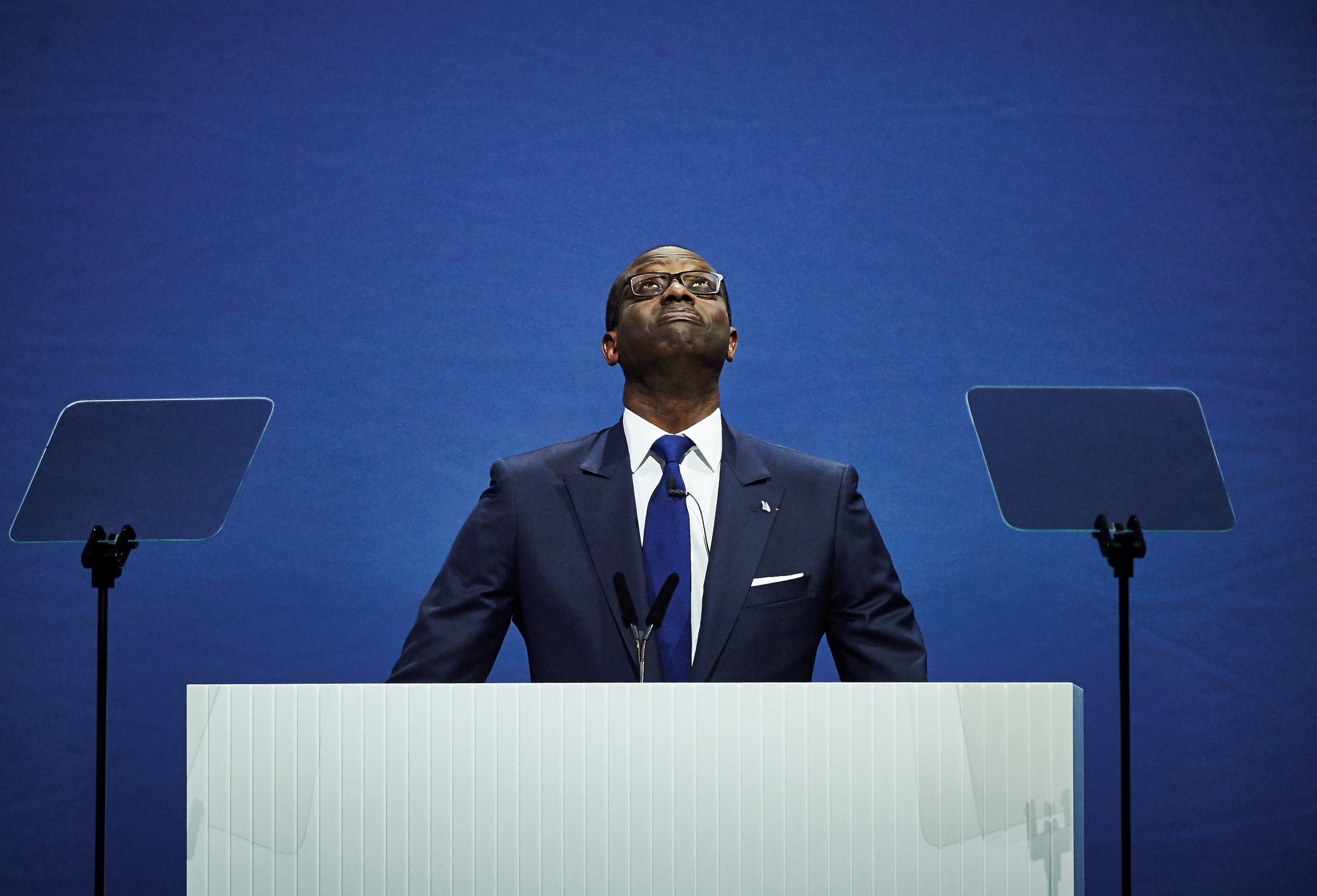 CEO do Credit Suisse pede demissão por escândalo de espionagem