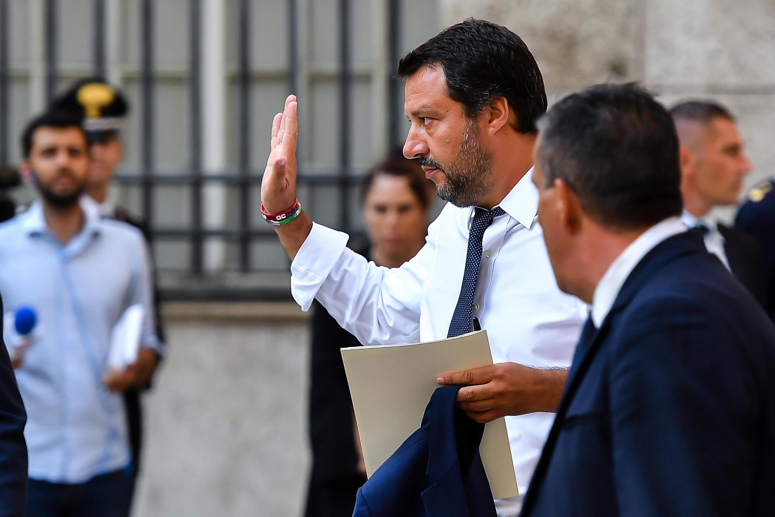 Ministro do Interior italiano acusa França de recusar 48.000 imigrantes