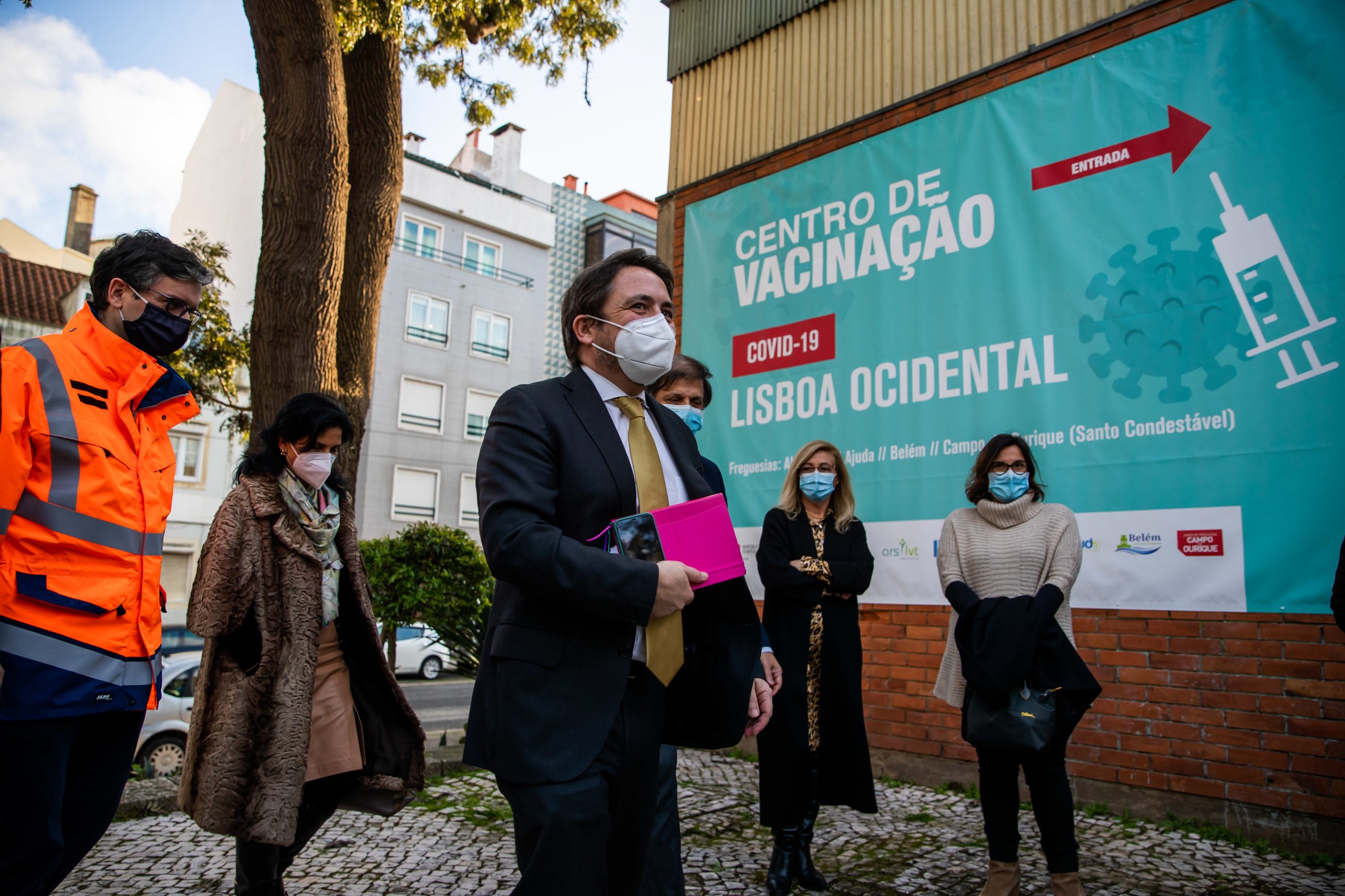 Covid-19: Portugal pode atingir imunidade de grupo no início do verão