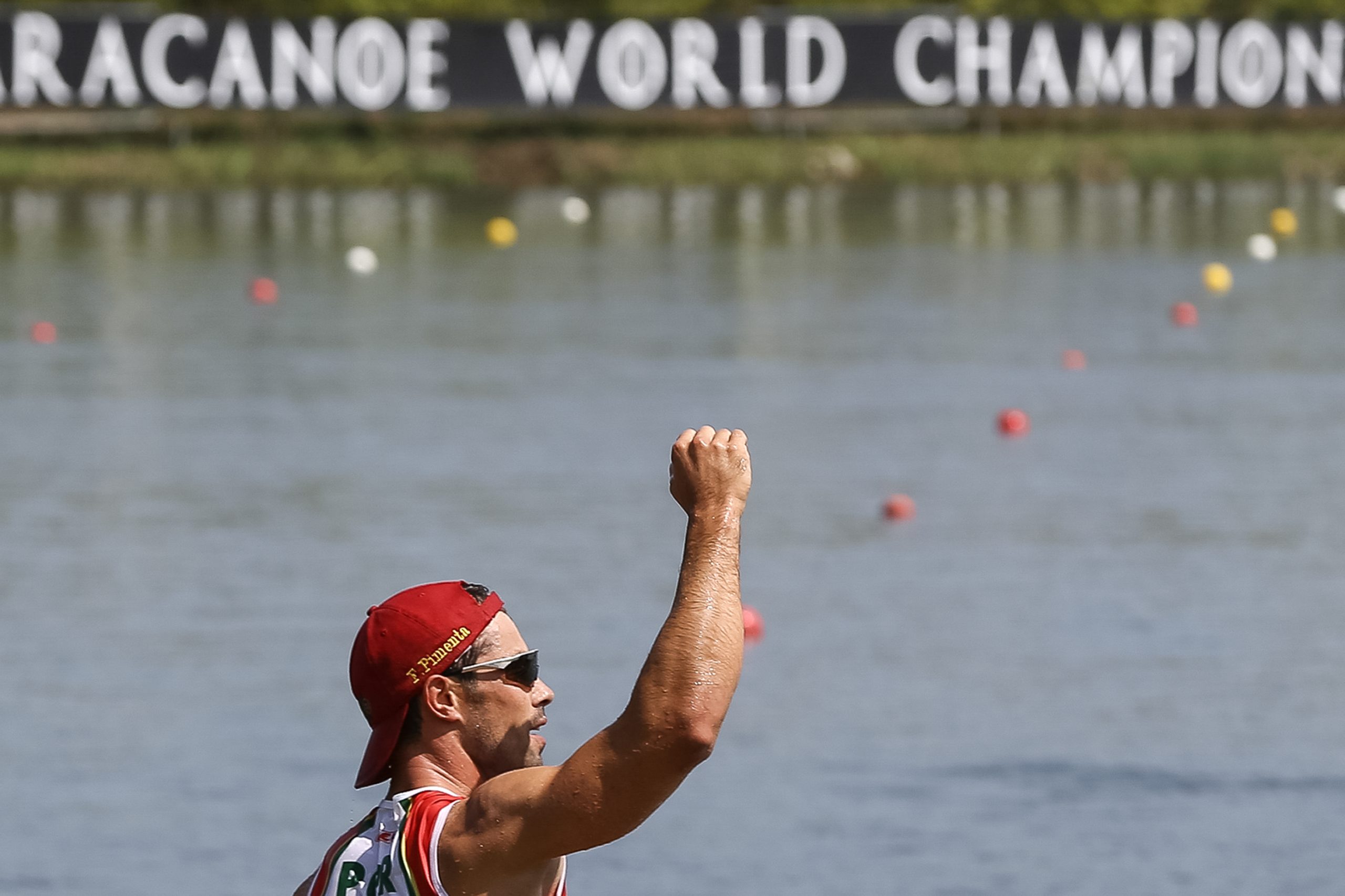 Canoagem: Fernando Pimenta é campeão do mundo de K1 5.000