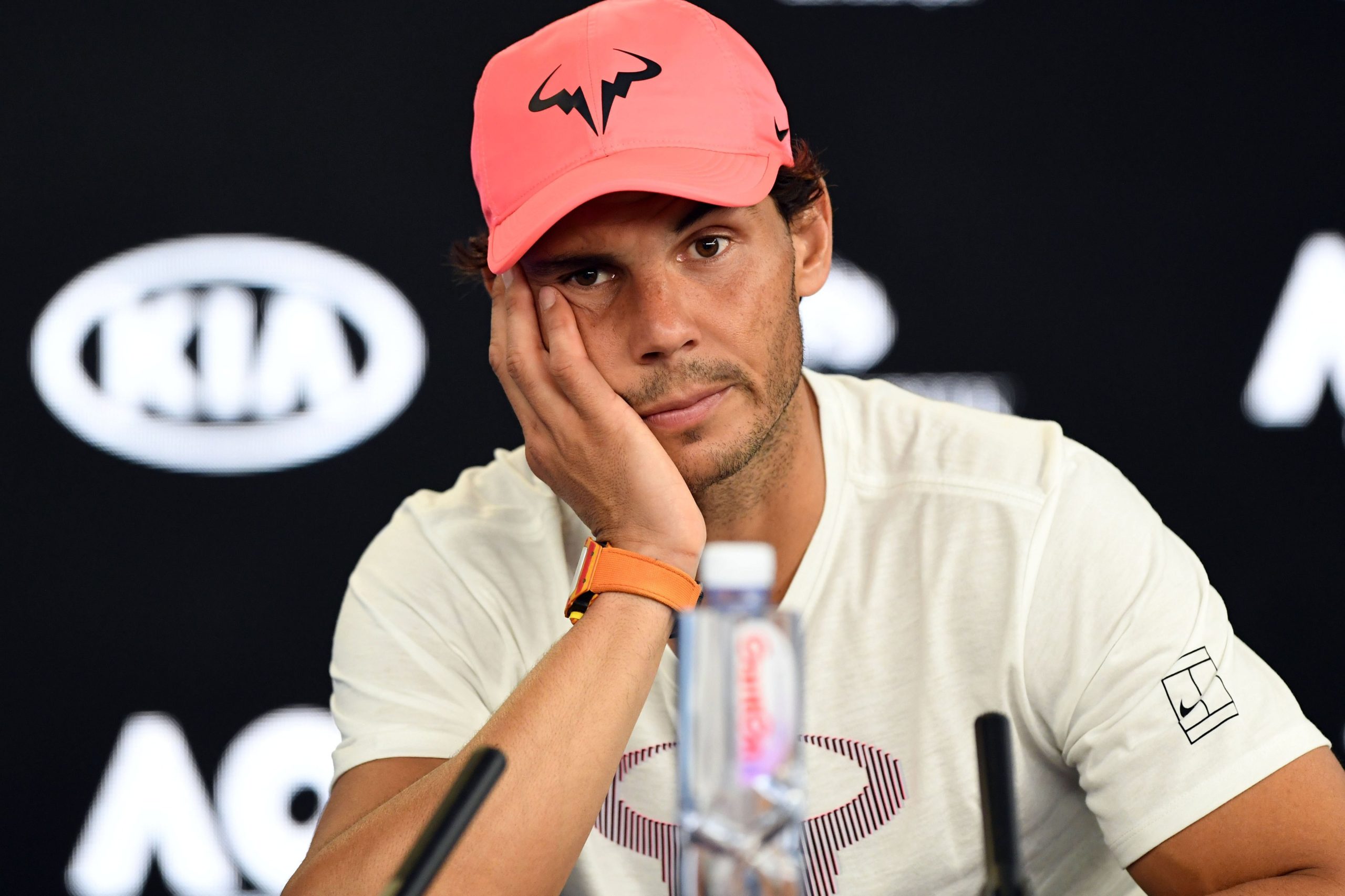 Rafael Nadal afastado cerca de três semanas por lesão