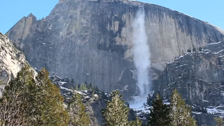 Vídeo que mostra queda de gelo no parque Yosemite torna-se viral