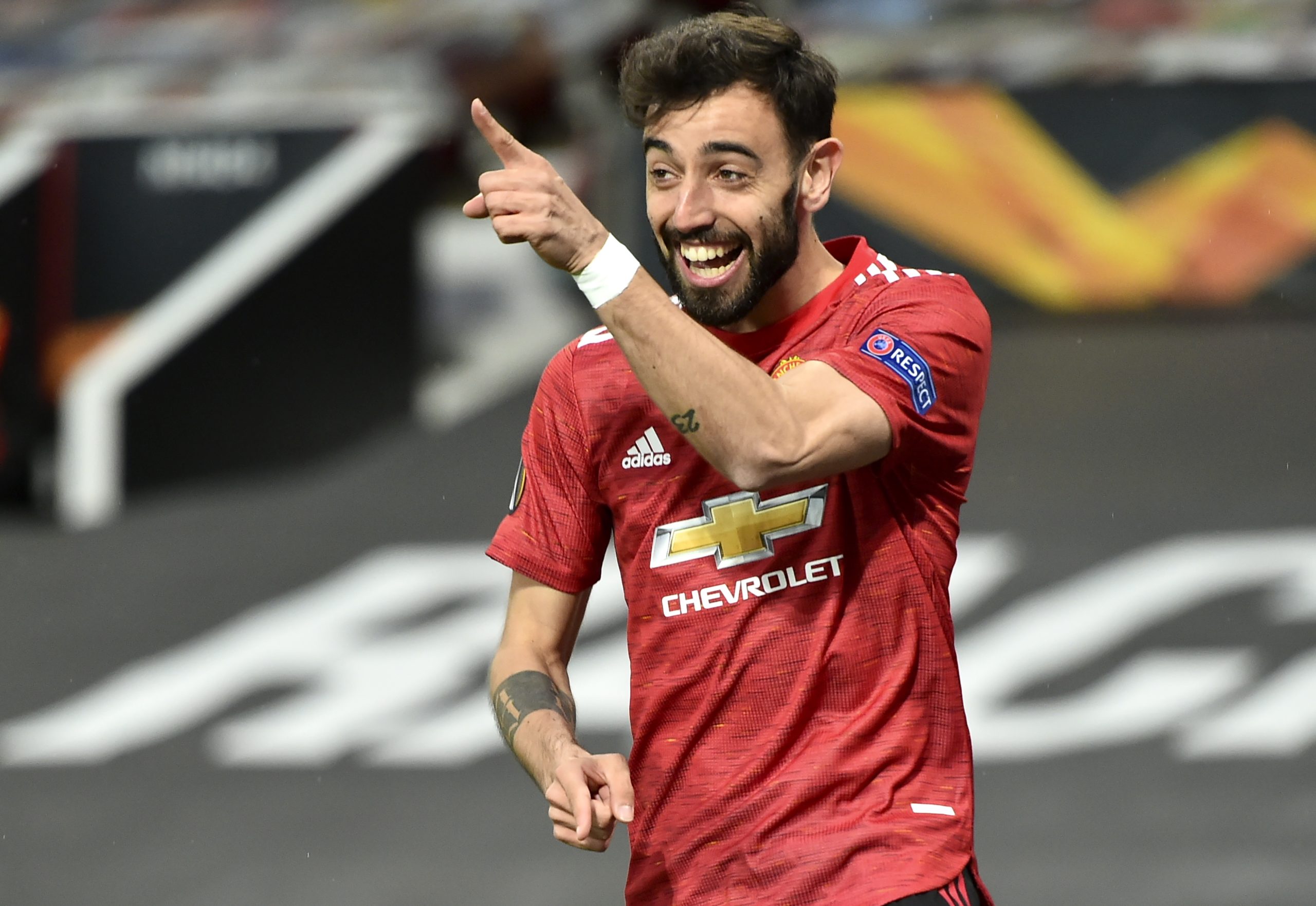 Liga Europa: Bruno Fernandes deixa United com ‘pé e meio’ na final