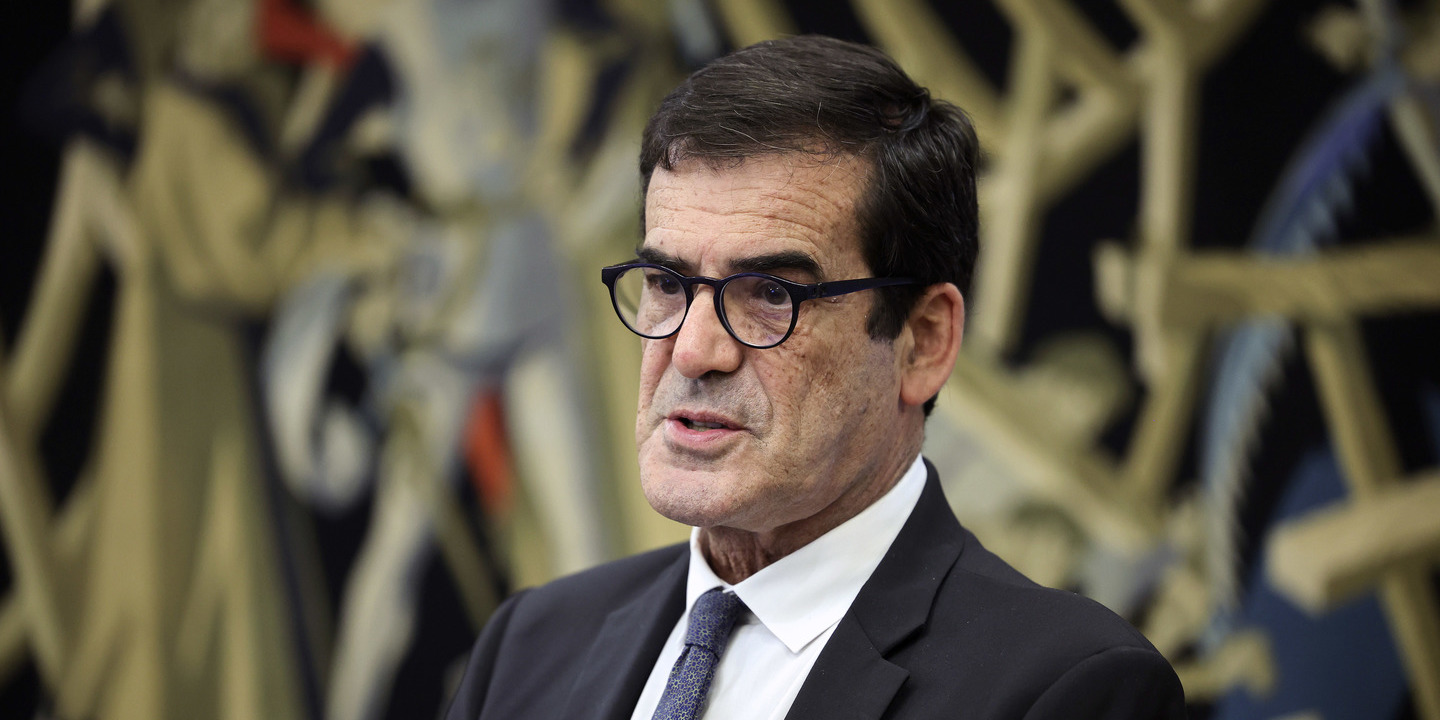 Rui Moreira diz que seria conveniente Porto ter três salas de consumo vigiado