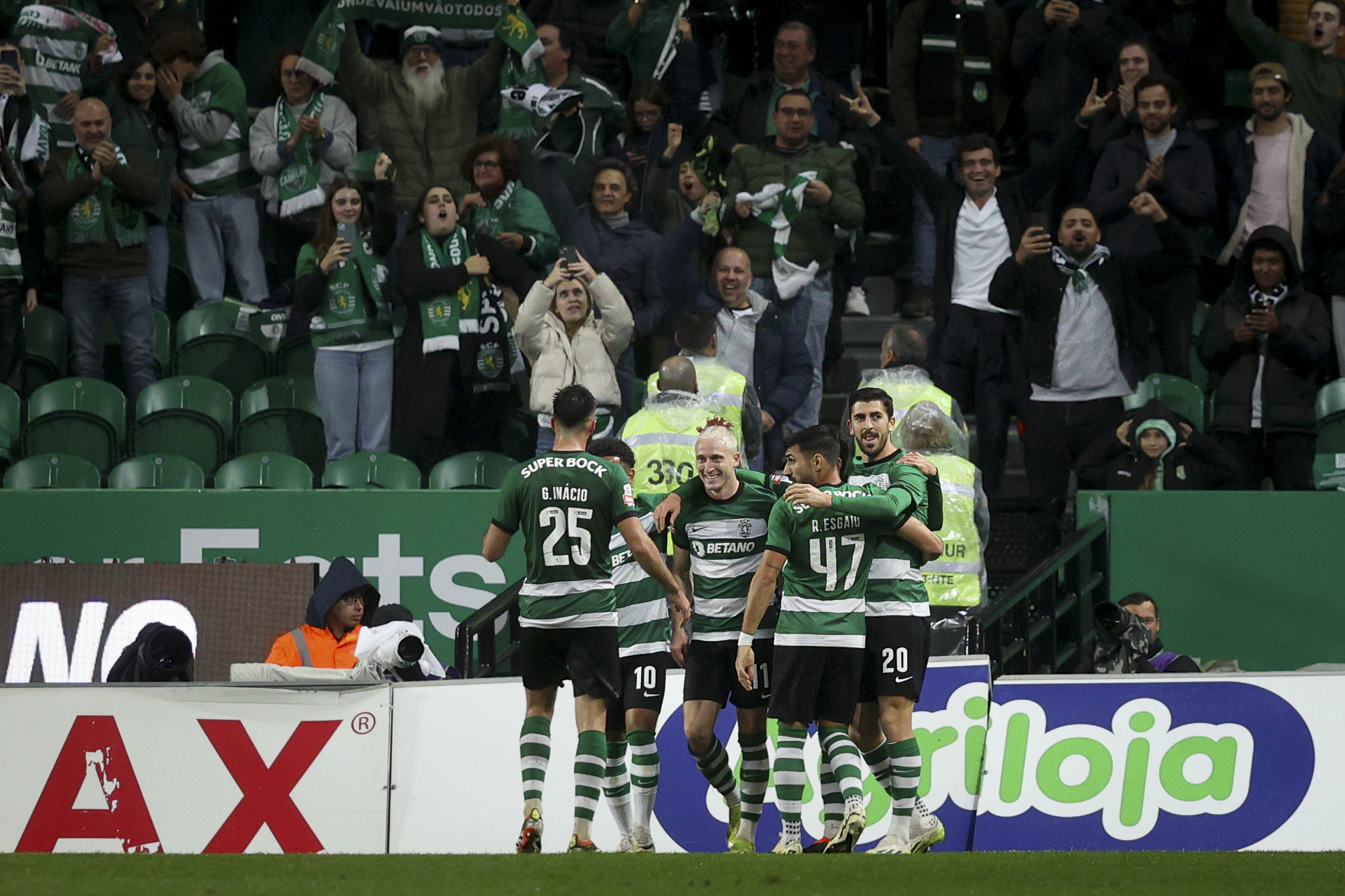 Sporting goleia Sporting de Braga e deixa pressão extra no Benfica