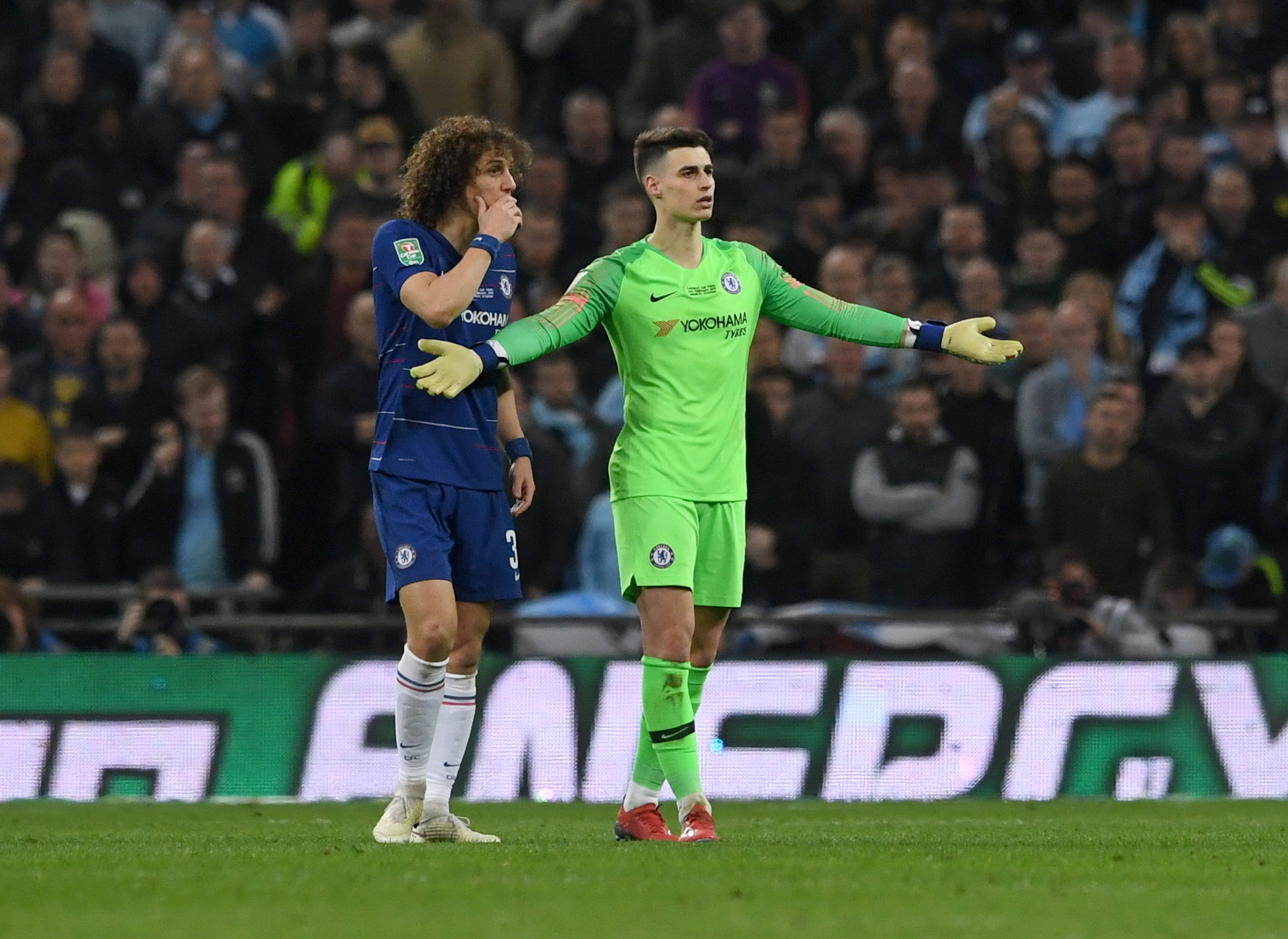 Treinador do Chelsea diz que incidente com guarda-redes foi um “mal-entendido”