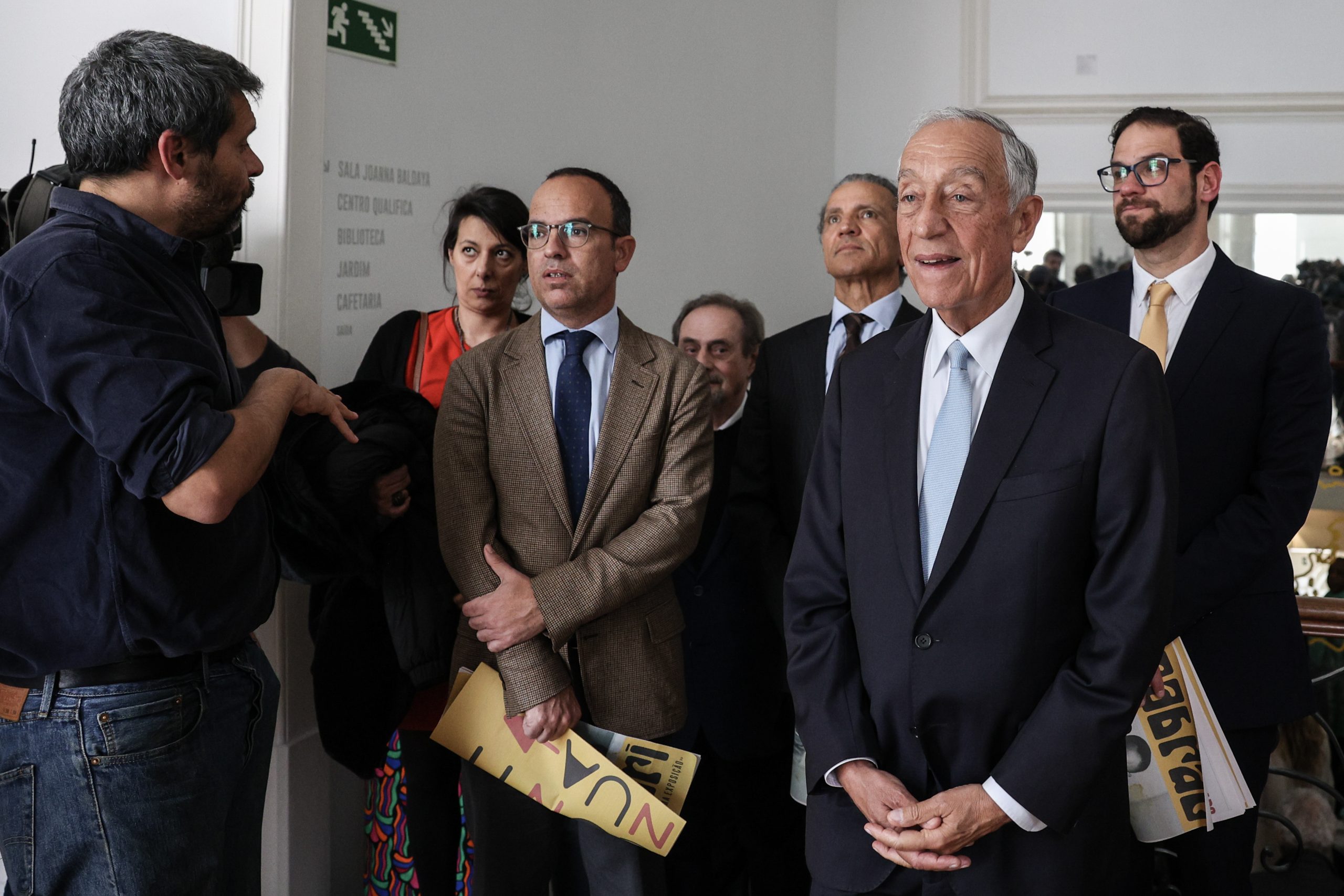 Presidente promete decidir com urgência sobre primeiras medidas de habitação