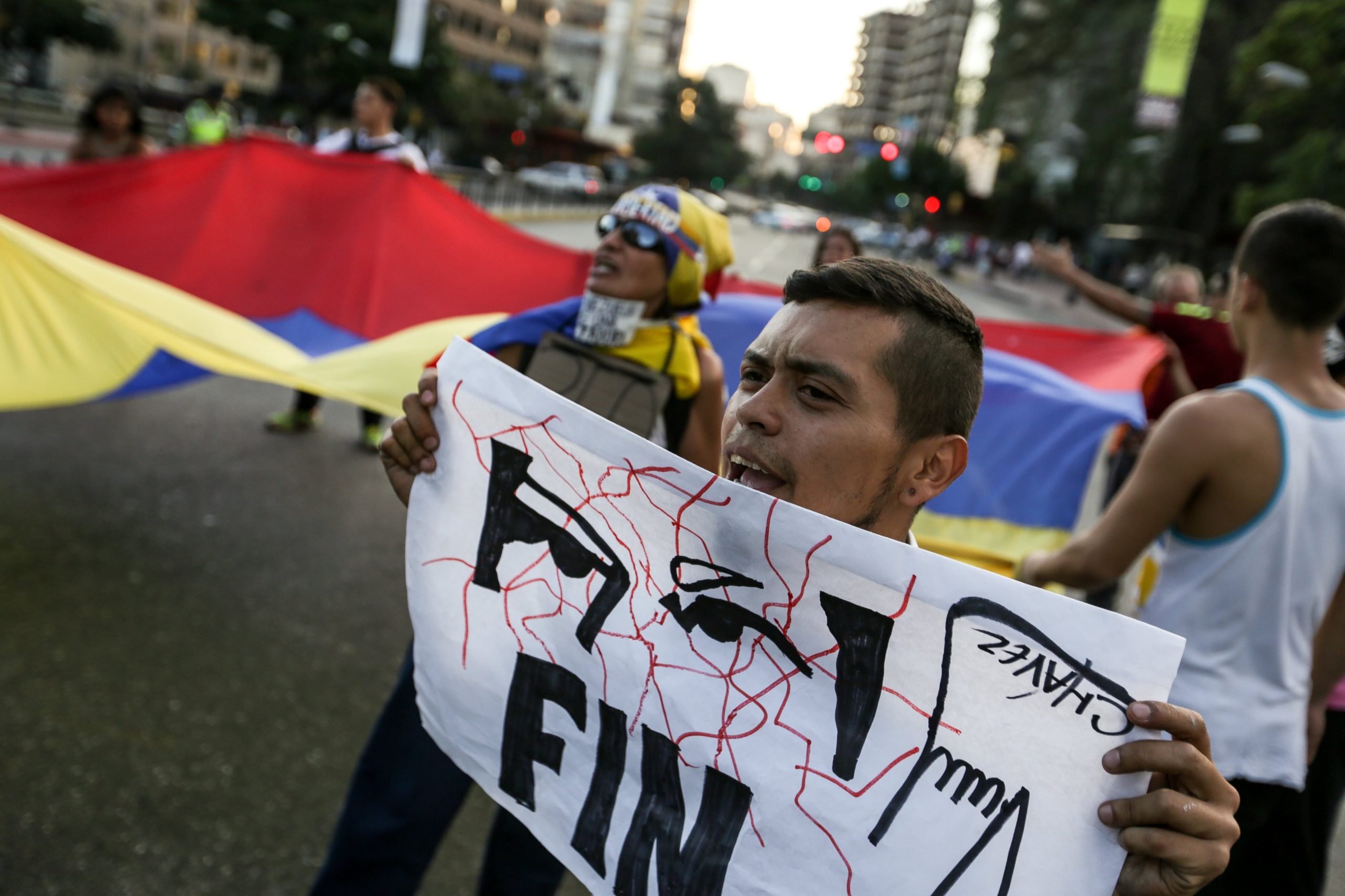 Supremo Tribunal de Justiça da Venezuela volta atrás e renuncia a assumir poderes do parlamento