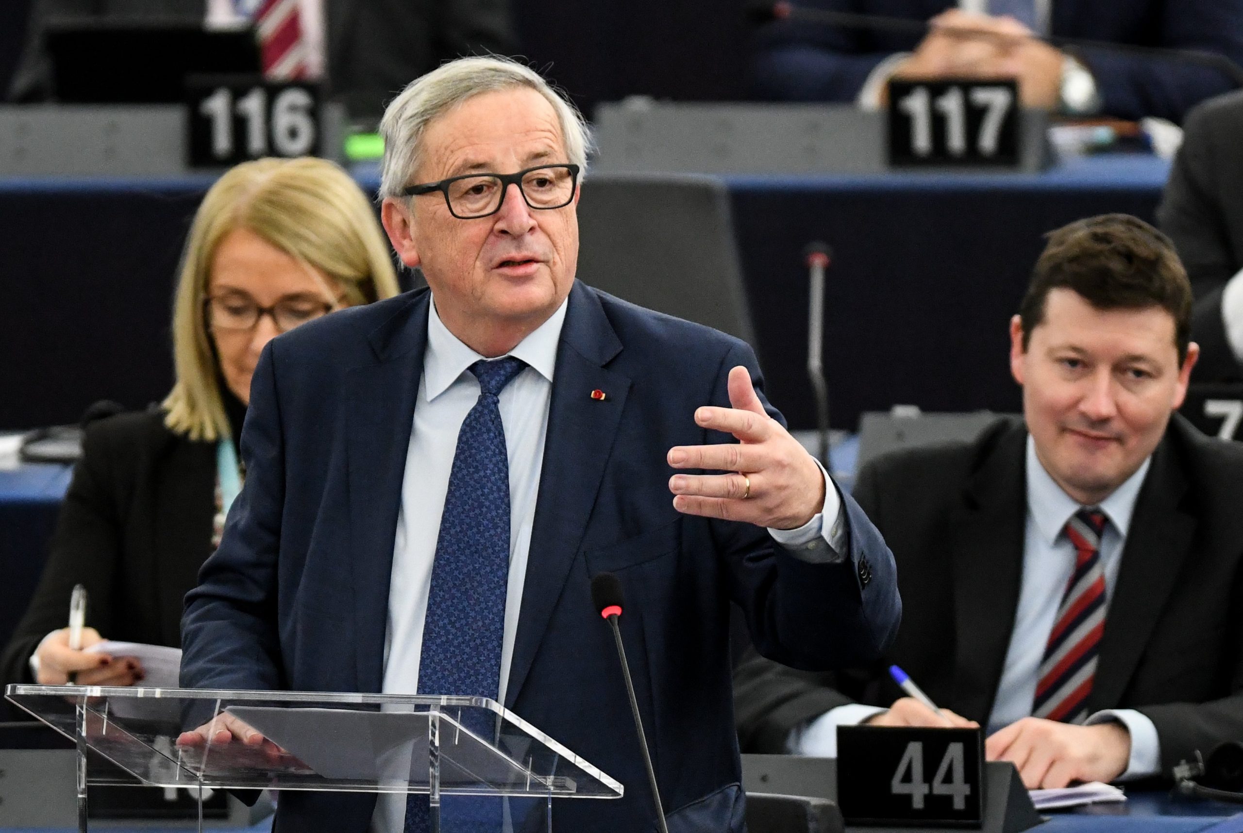 Juncker rende homenagem a Portugal por “belo desempenho coletivo” em que muitos não acreditavam