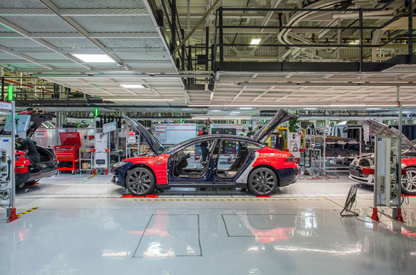 Todos querem a fábrica da Tesla. E a Guarda também